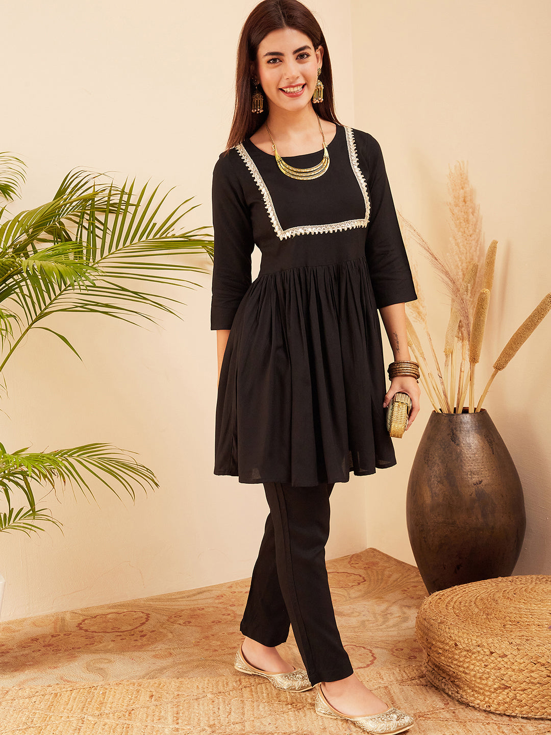 InWeave Women's Black Round Neck Square Gota Work Kurta Pant Set - Swadesiicart