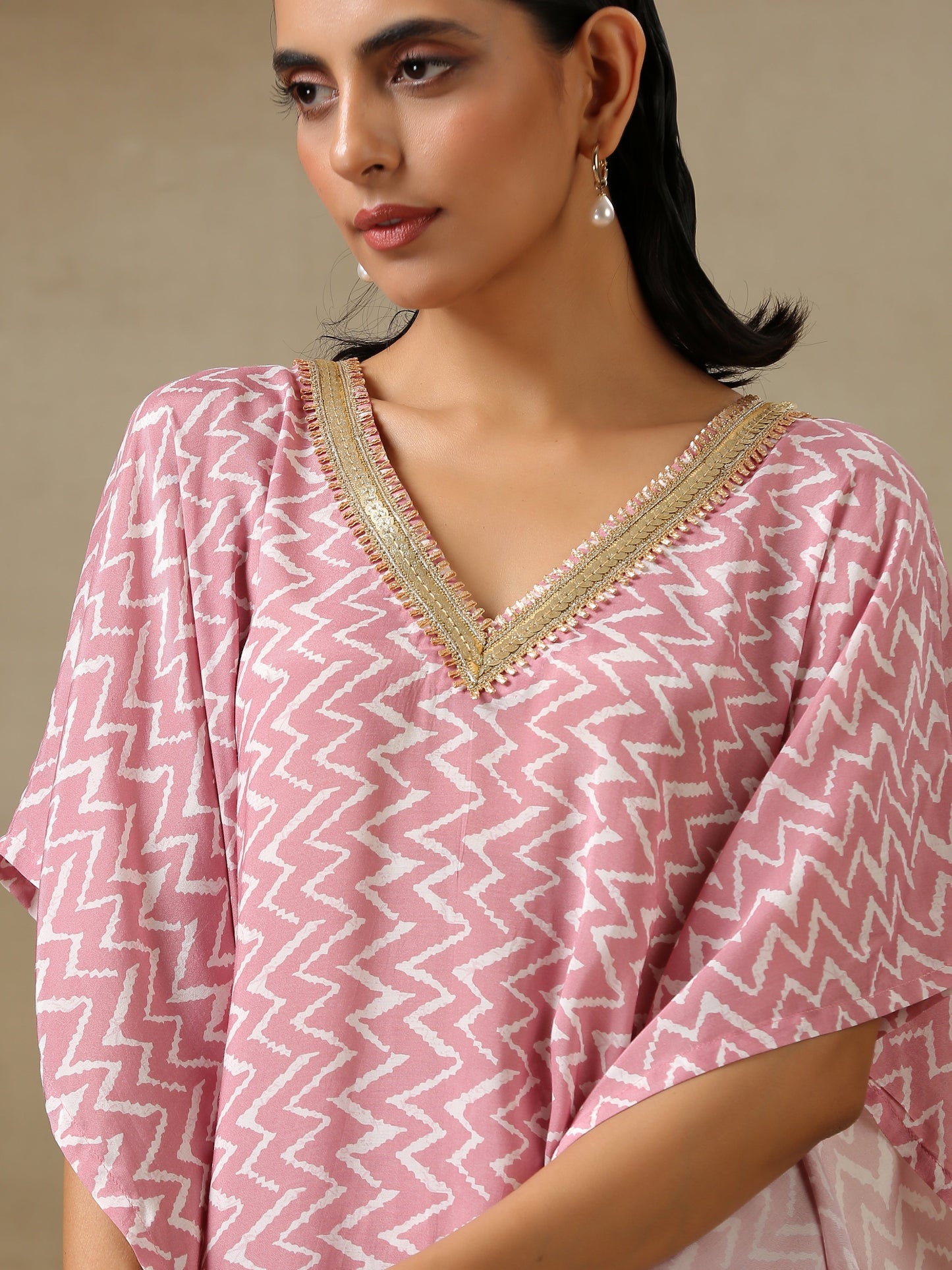 trueBrowns Light Mauve Bandhani Printed Silk Kaftan Kurta Pant Set | Swadesiicart