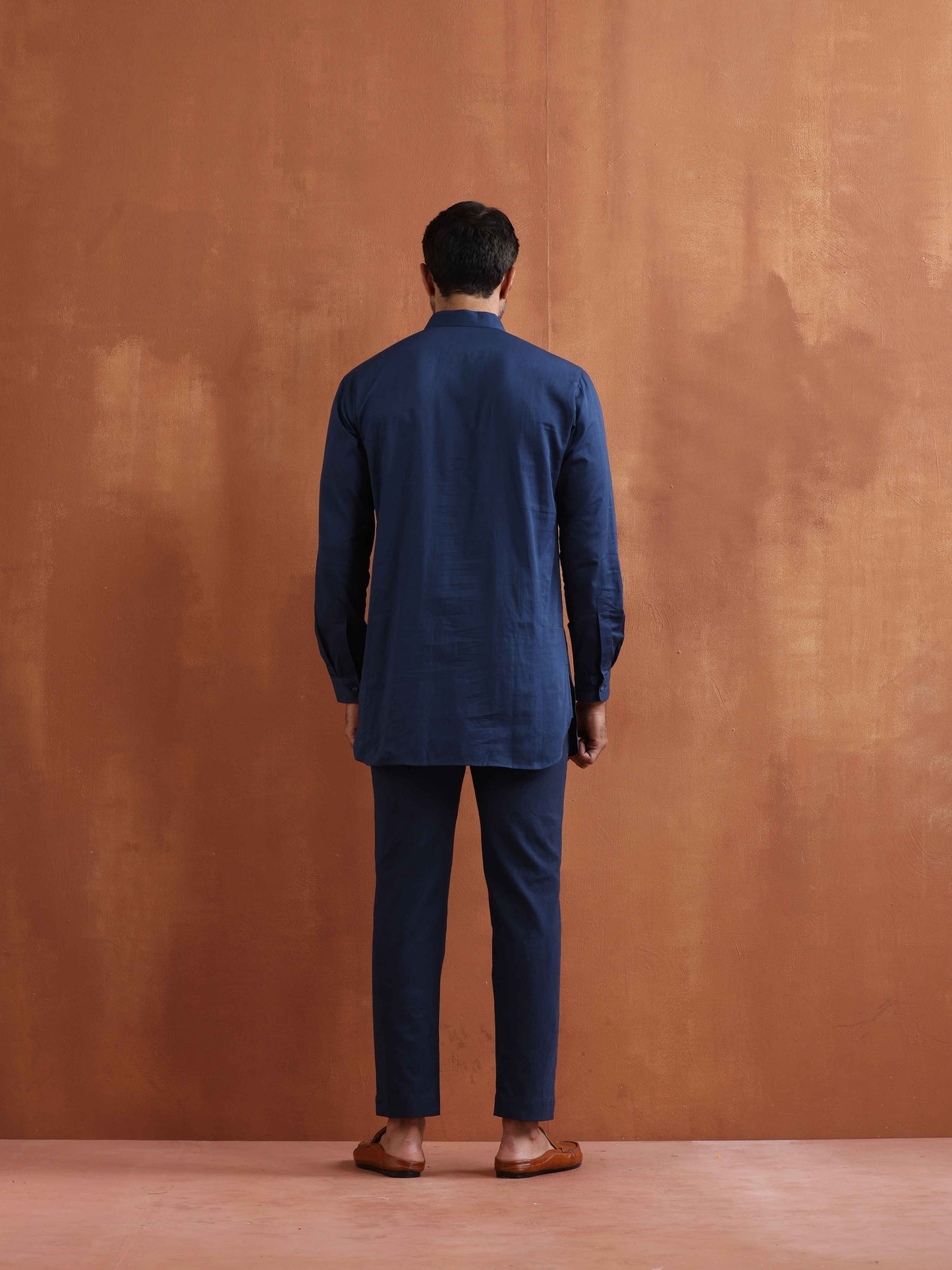 trueBrowns Men's Blue Cotton Short Kurta | Swadesiicart