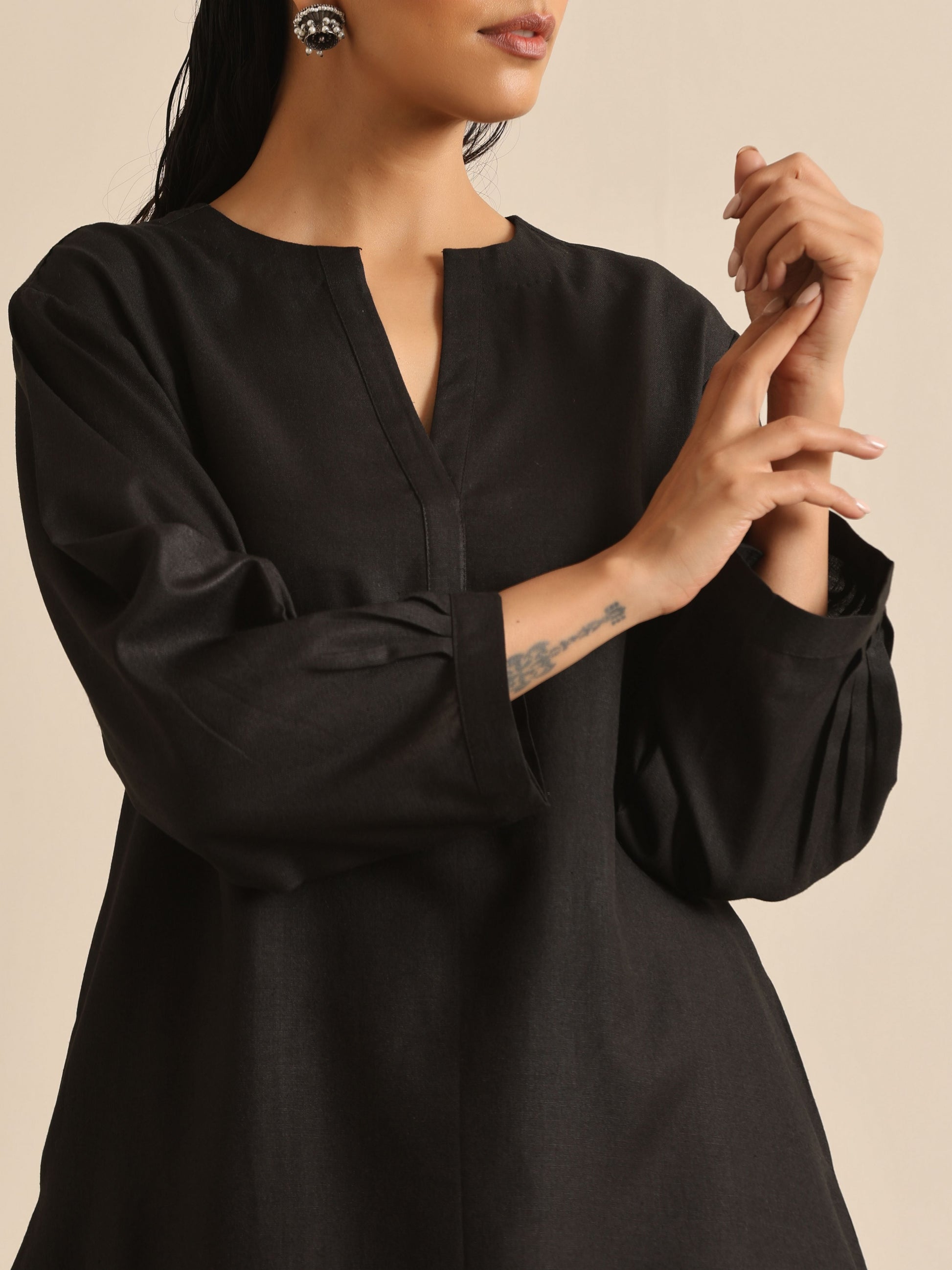 trueBrowns Black Slub Relaxed Placket Co-Ord Set - Swadesiicart