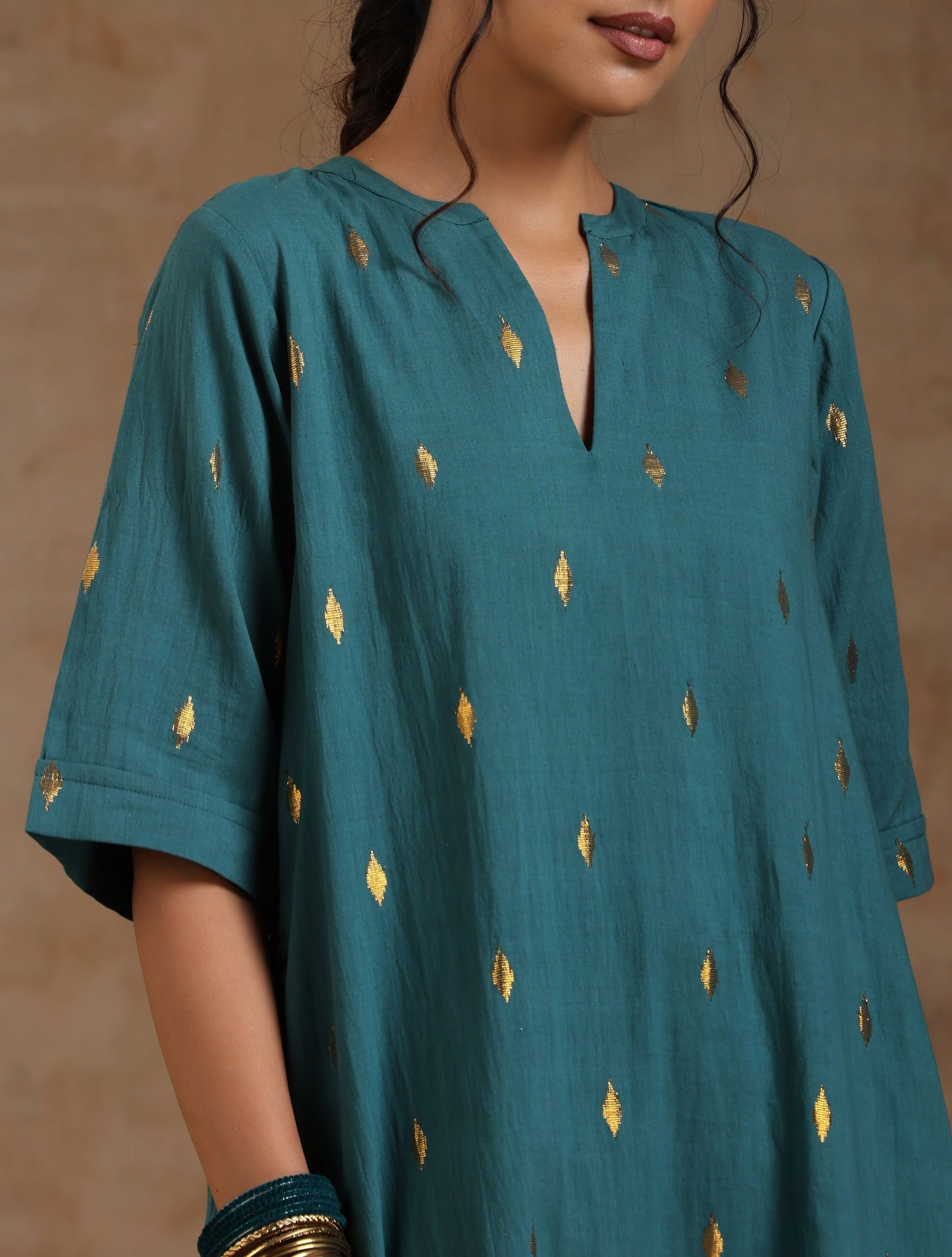 trueBrowns Deep Sea Gold Cotton Relaxed High-Low Kurta Set | Swadesiicart