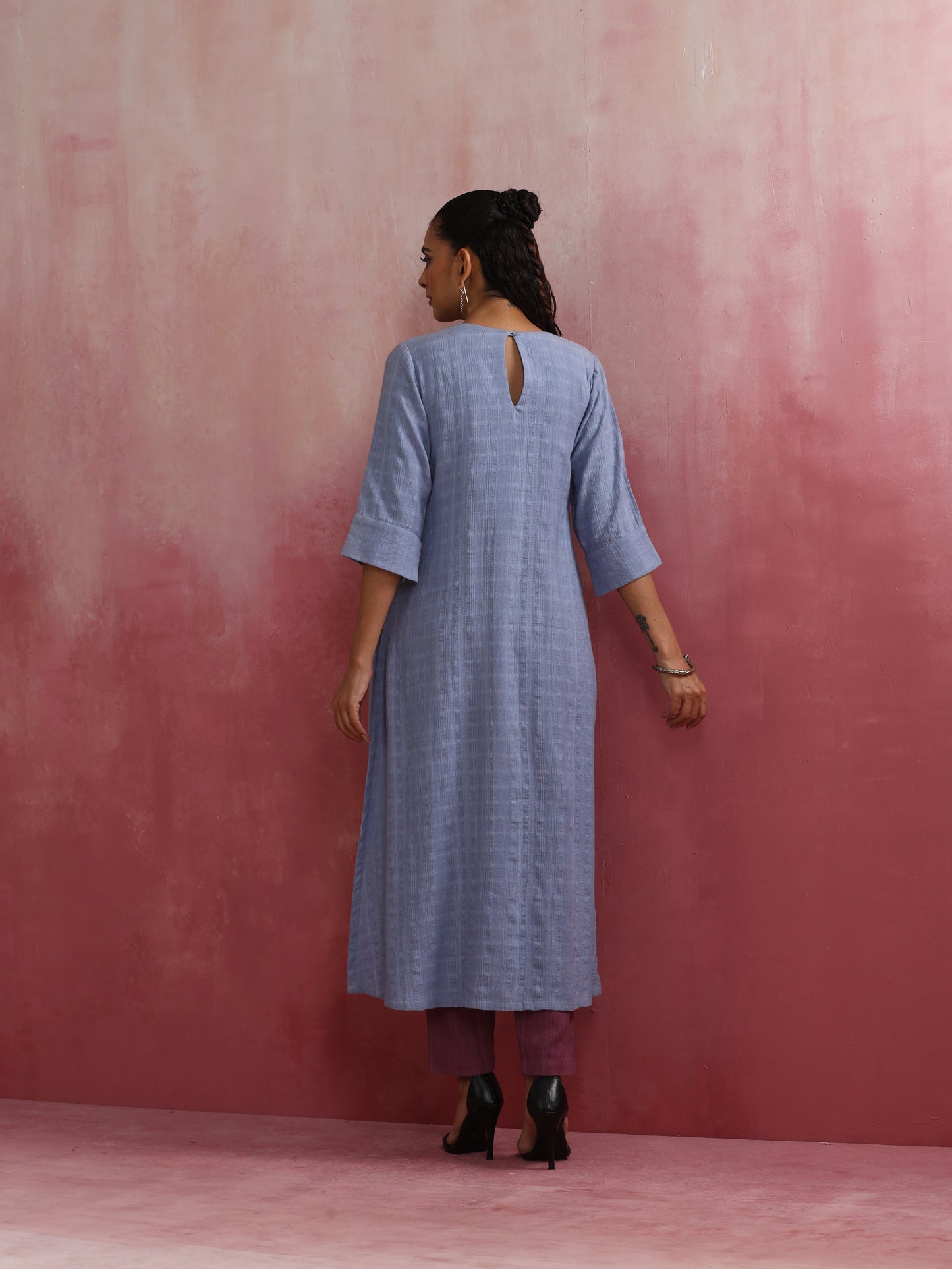 trueBrowns Sky Blue Cotton Dobby Kurta Set | Swadesiicart