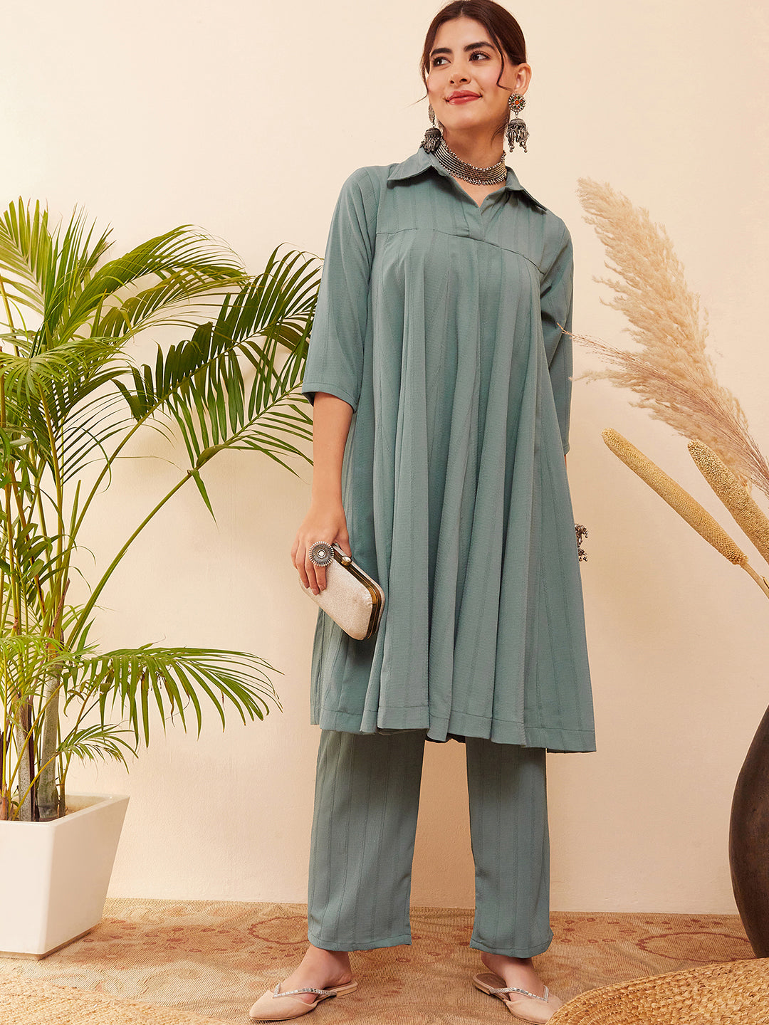 InWeave Women's Light Mint Collared Neck Flared Kurta Pant Set - Swadesiicart