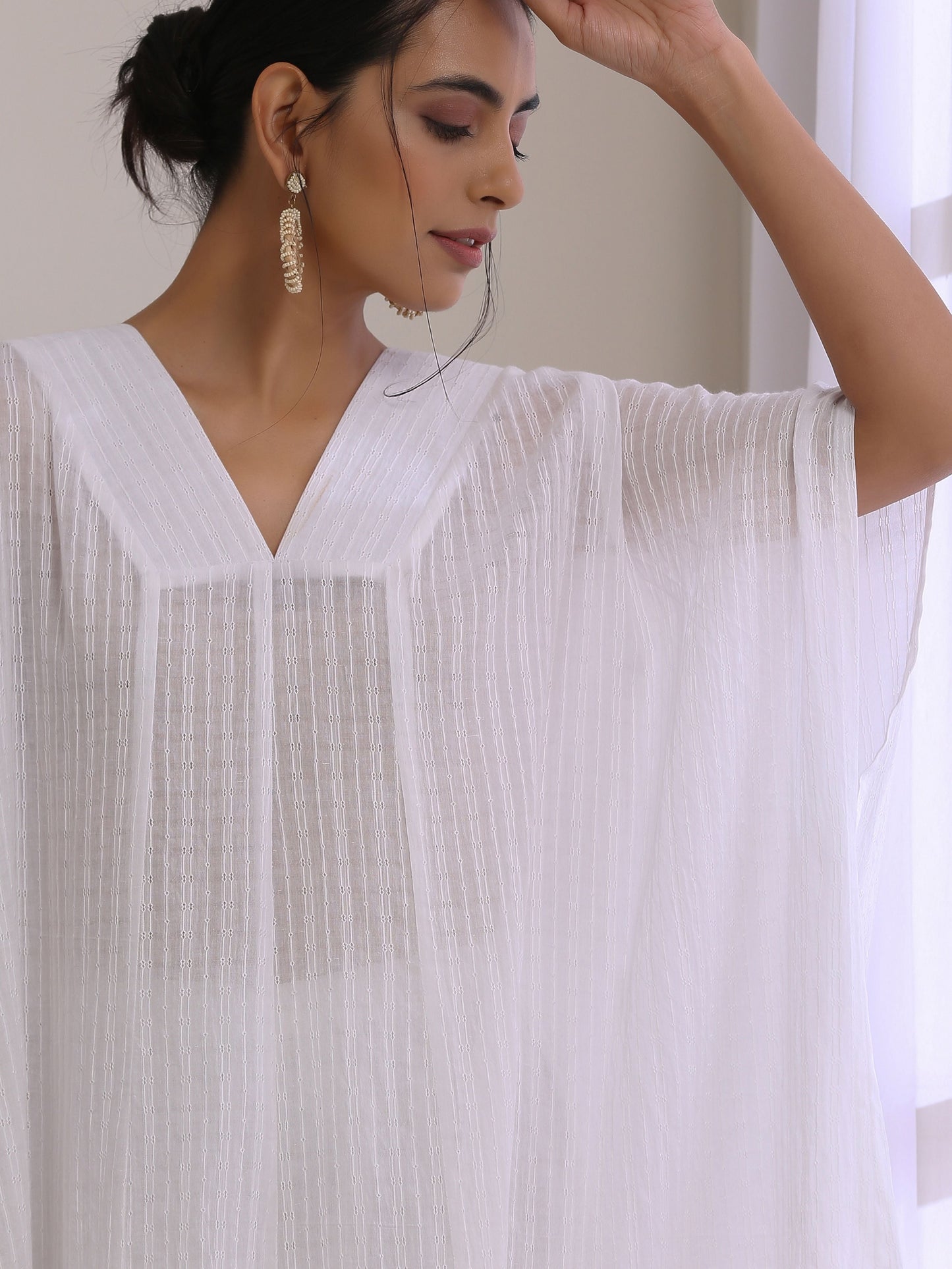 trueBrowns White Dobby Panel Kaftan Kurta Pant Set | Swadesiicart
