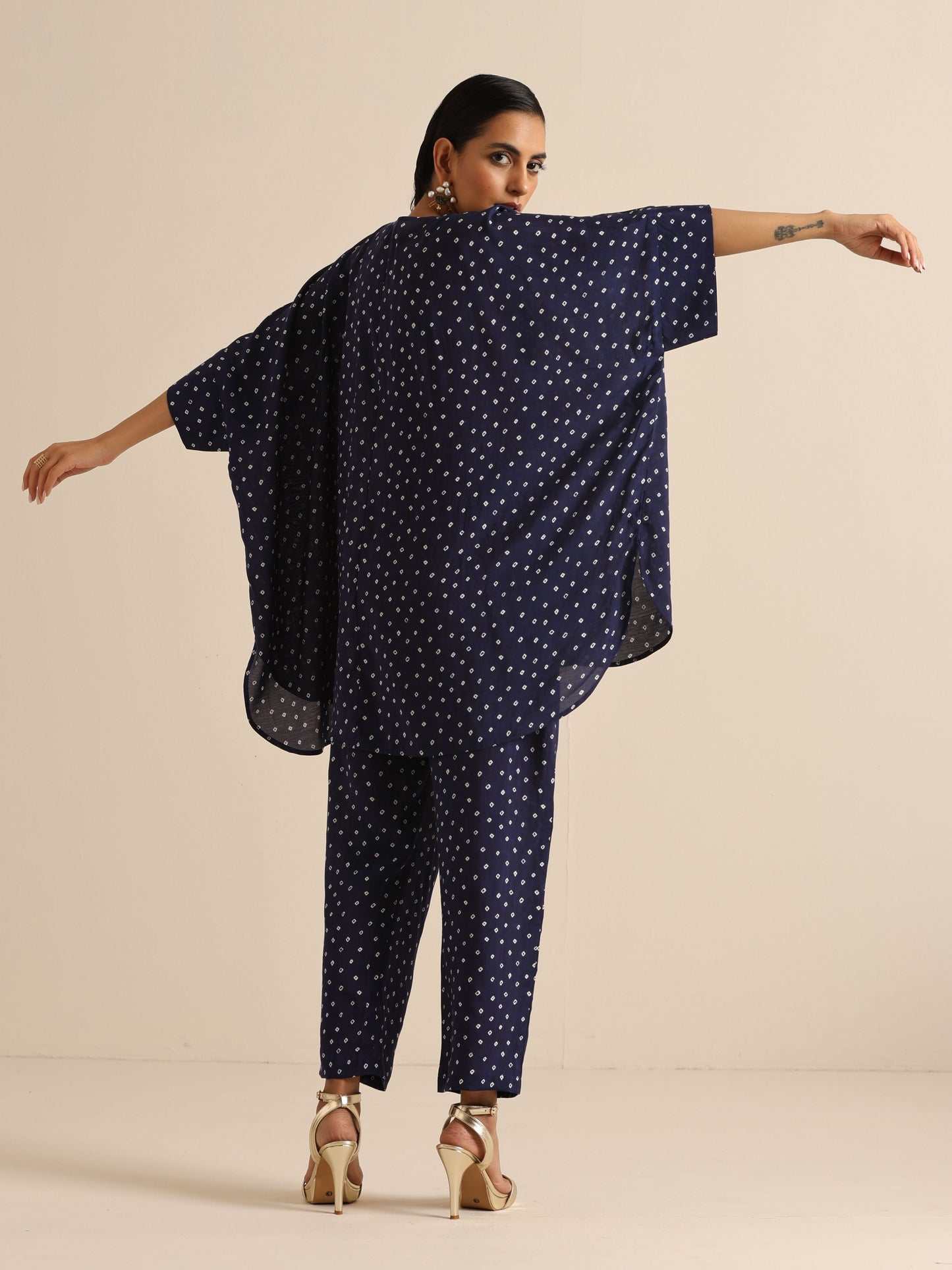 trueBrowns Blue Bandhani Silk Printed Boxy Fit Co-Ord Set - Swadesiicart