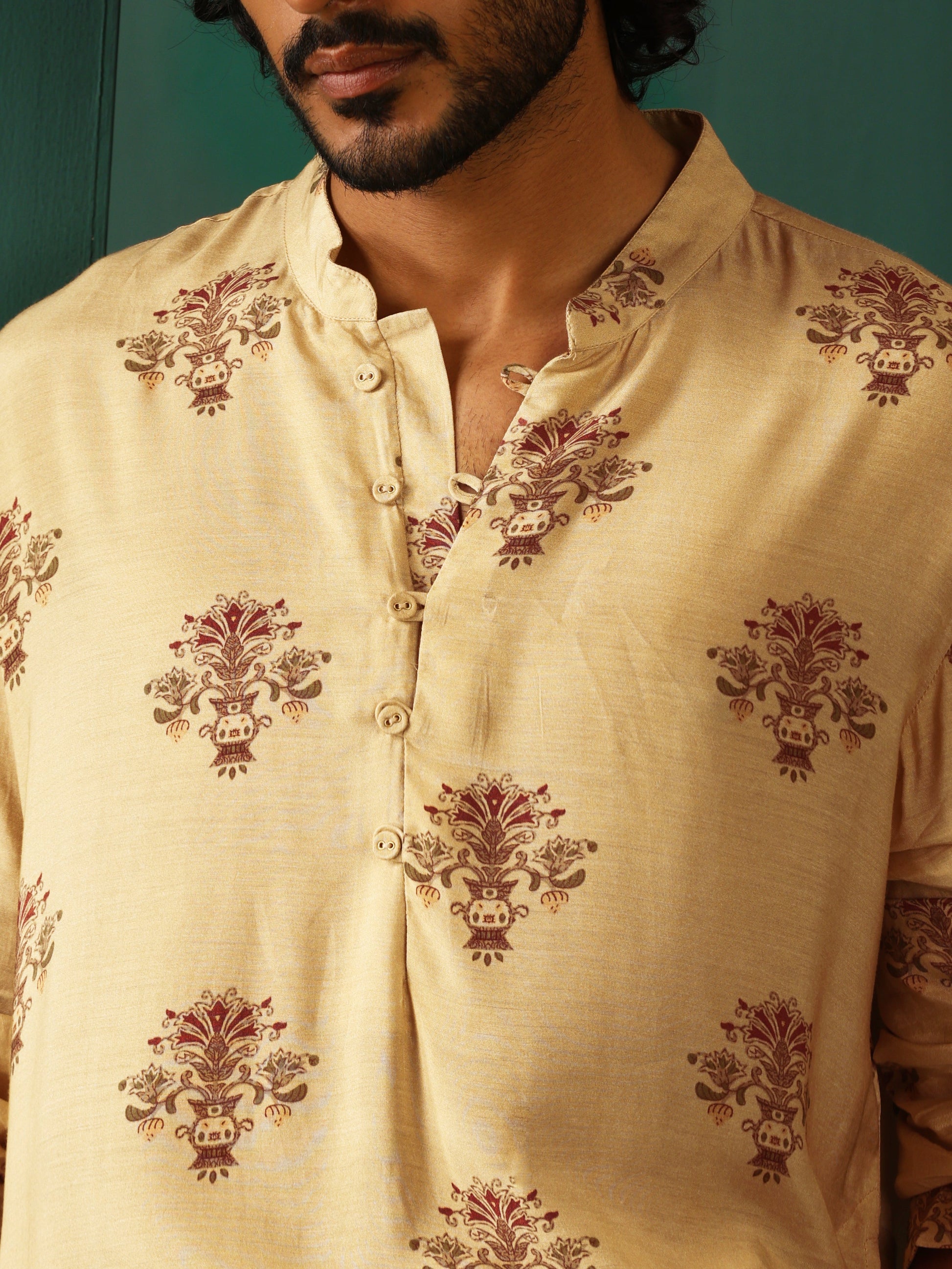trueBrowns Men's Beige Floral Bunch Muslin Silk Printed Long Kurta | Swadesiicart