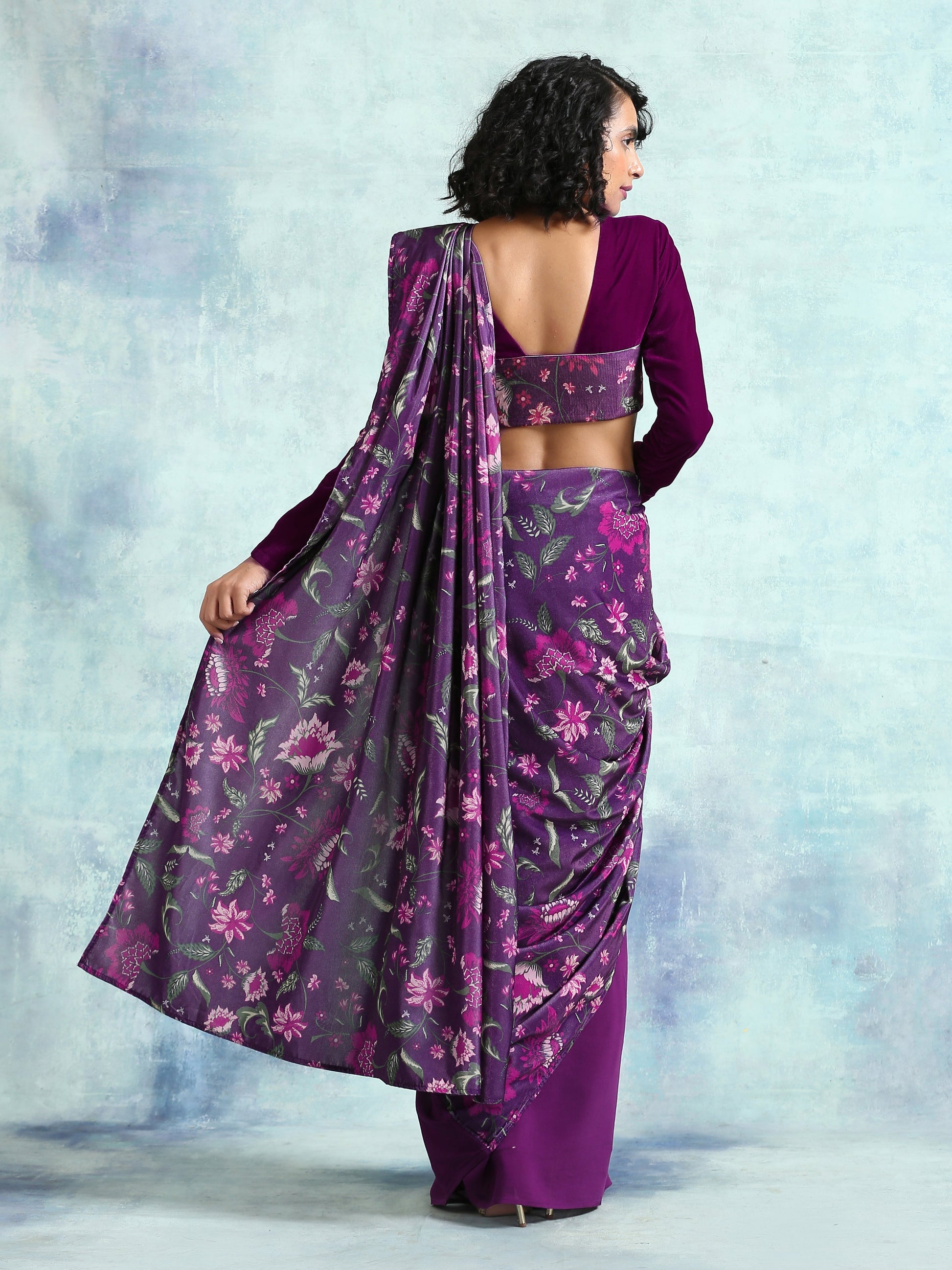 trueBrowns Wine Printed Velvet Ready to Wear Saree | Swadesiicart