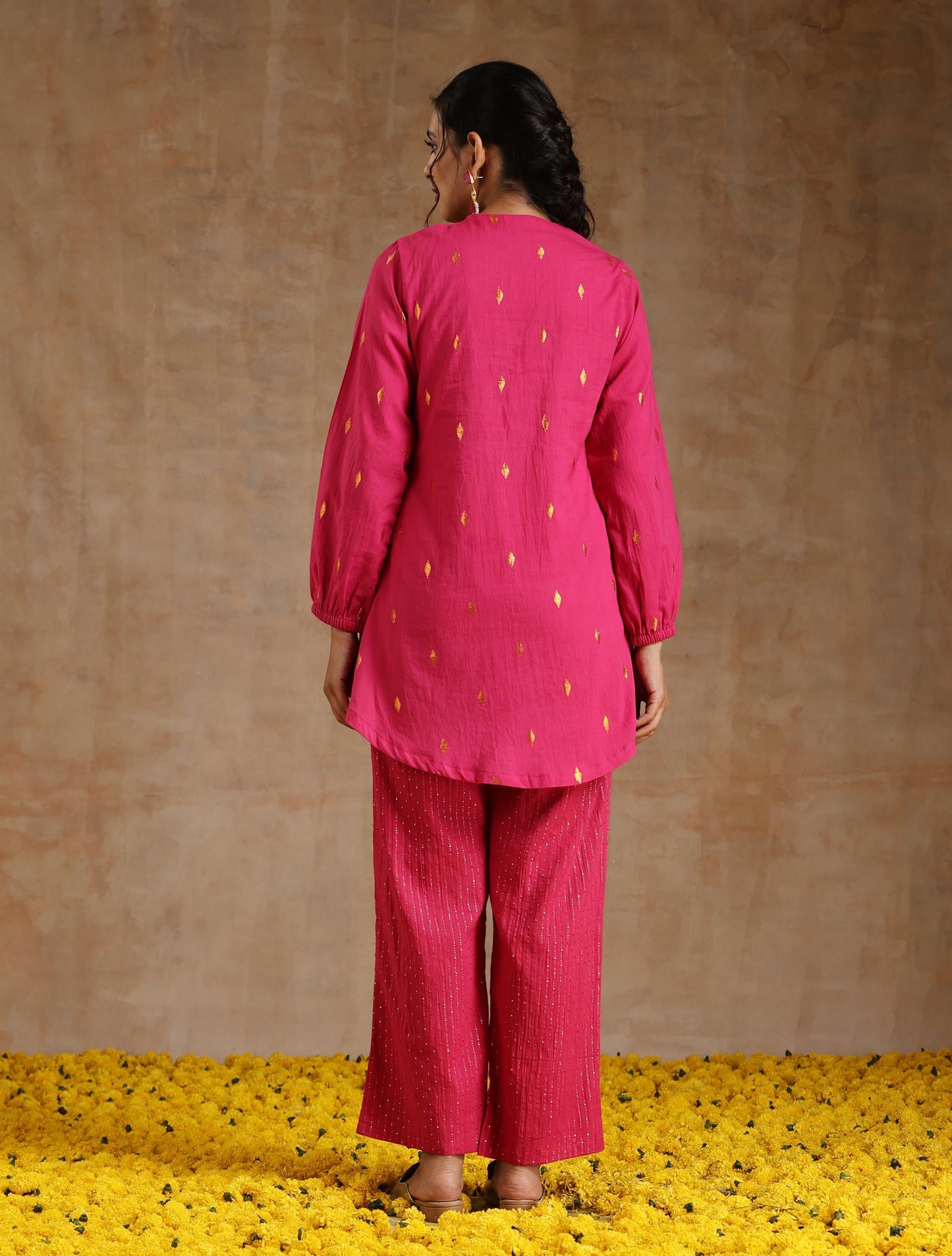 trueBrowns Pink Gold Cotton Short Co-Ord Set - Swadesiicart