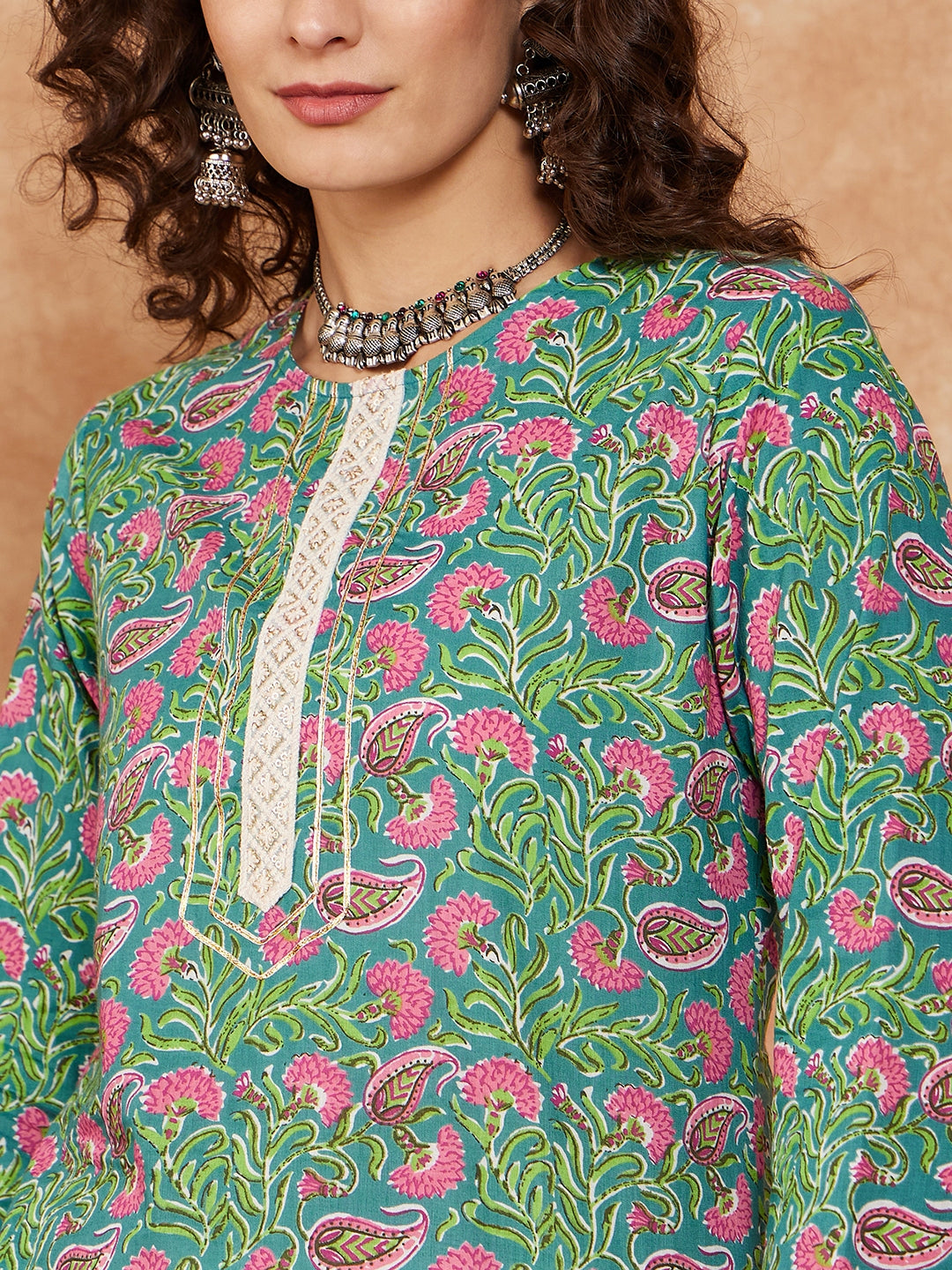 InWeave Women's Sea Green Pink Lace Gota Work Straight Kurta - Swadesiicart