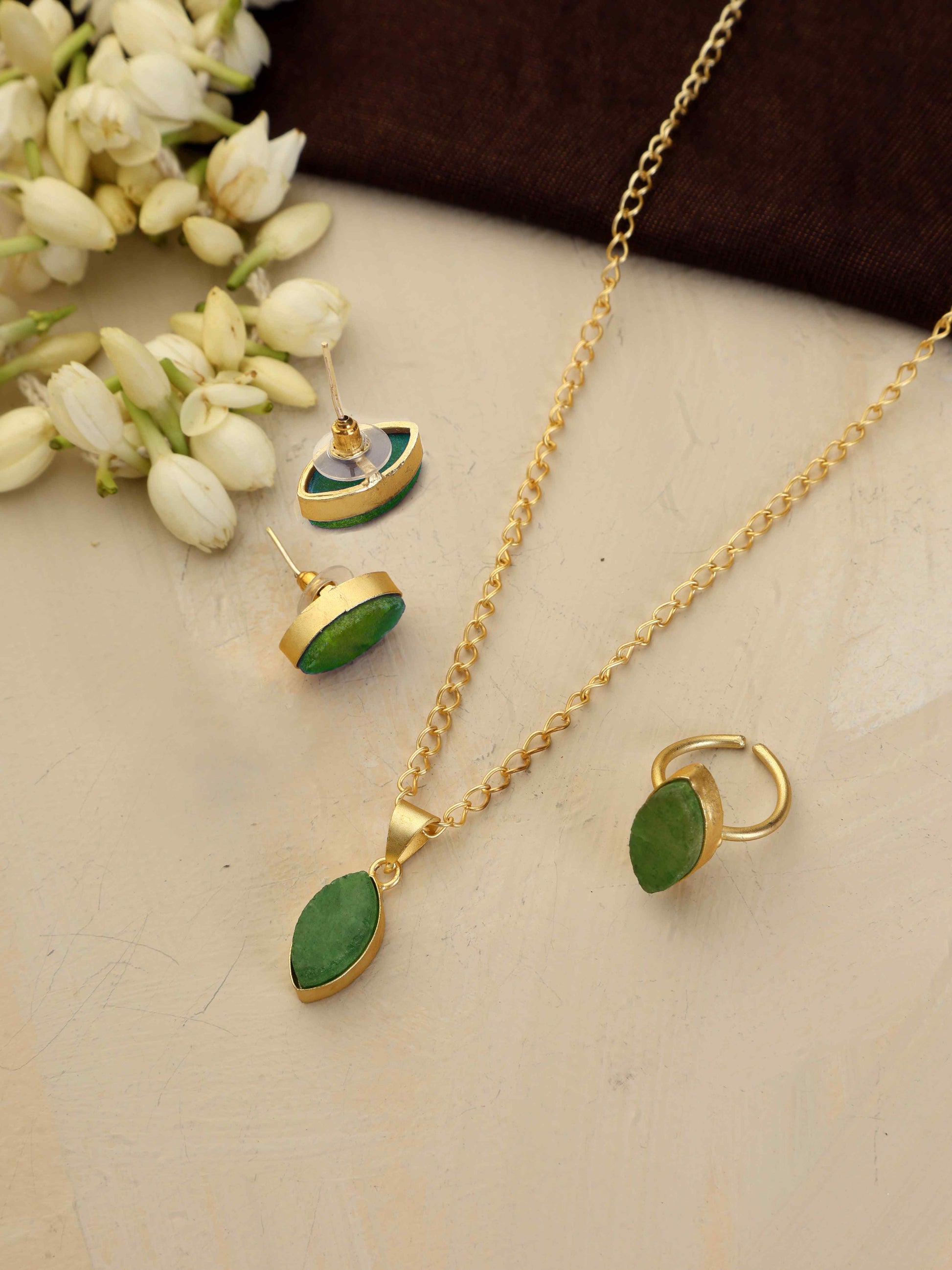 trueBrowns Gold Tone Green Stone Pendant Set - Swadesiicart
