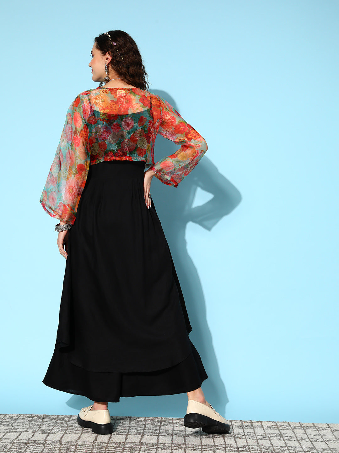 InWeave Women's Strappy Set In Black With Green Floral Short Or Cape - Swadesiicart