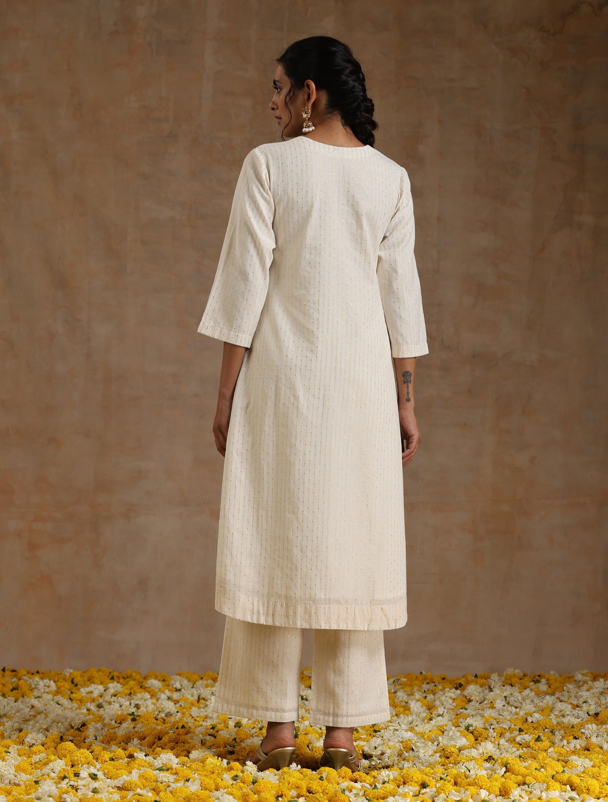 trueBrowns Ivory Gold Cotton Flared Kurta Set | Swadesiicart
