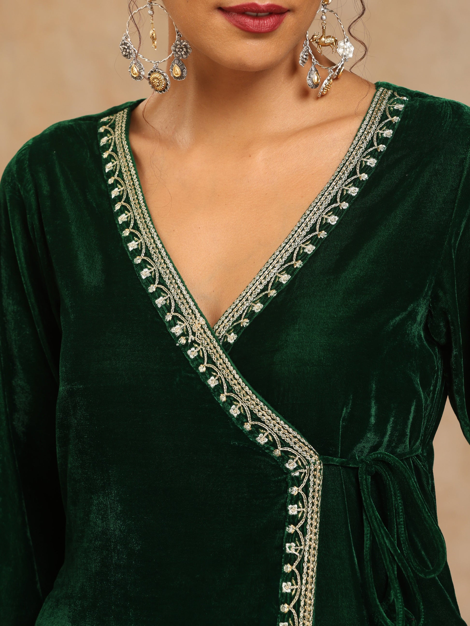trueBrowns Green Velvet Embroidered Angrakha Kurta | Swadesiicart