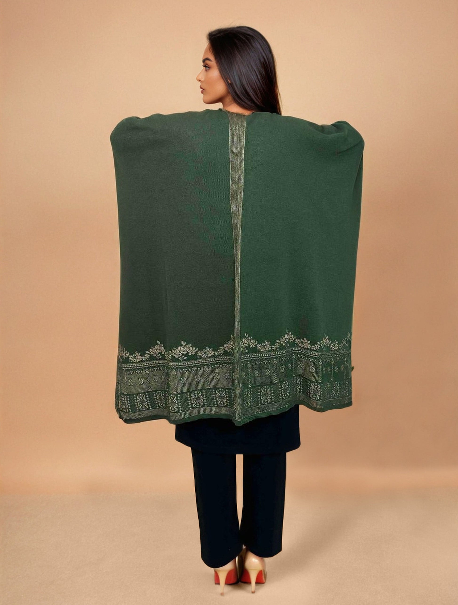 trueBrowns Green Woollen Kaftan Cape | Swadesiicart