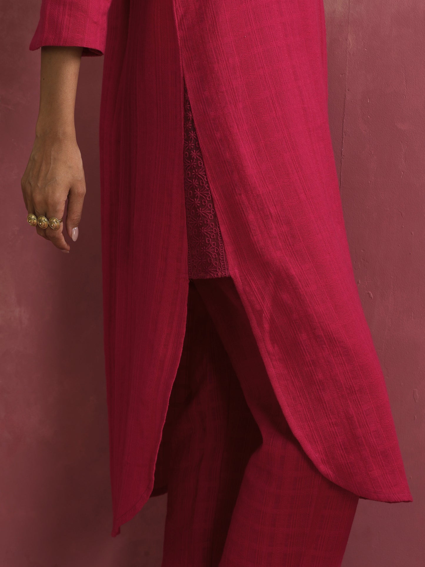 trueBrowns Magenta Cotton Dobby Kurta Set | Swadesiicart