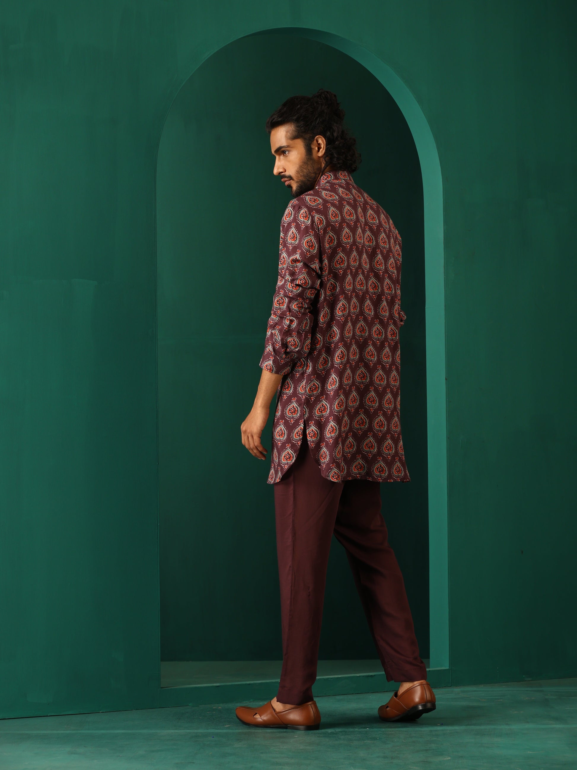 trueBrowns Men's Deep Purple Paan Muslin Silk Printed Co-ord Set - Swadesiicart