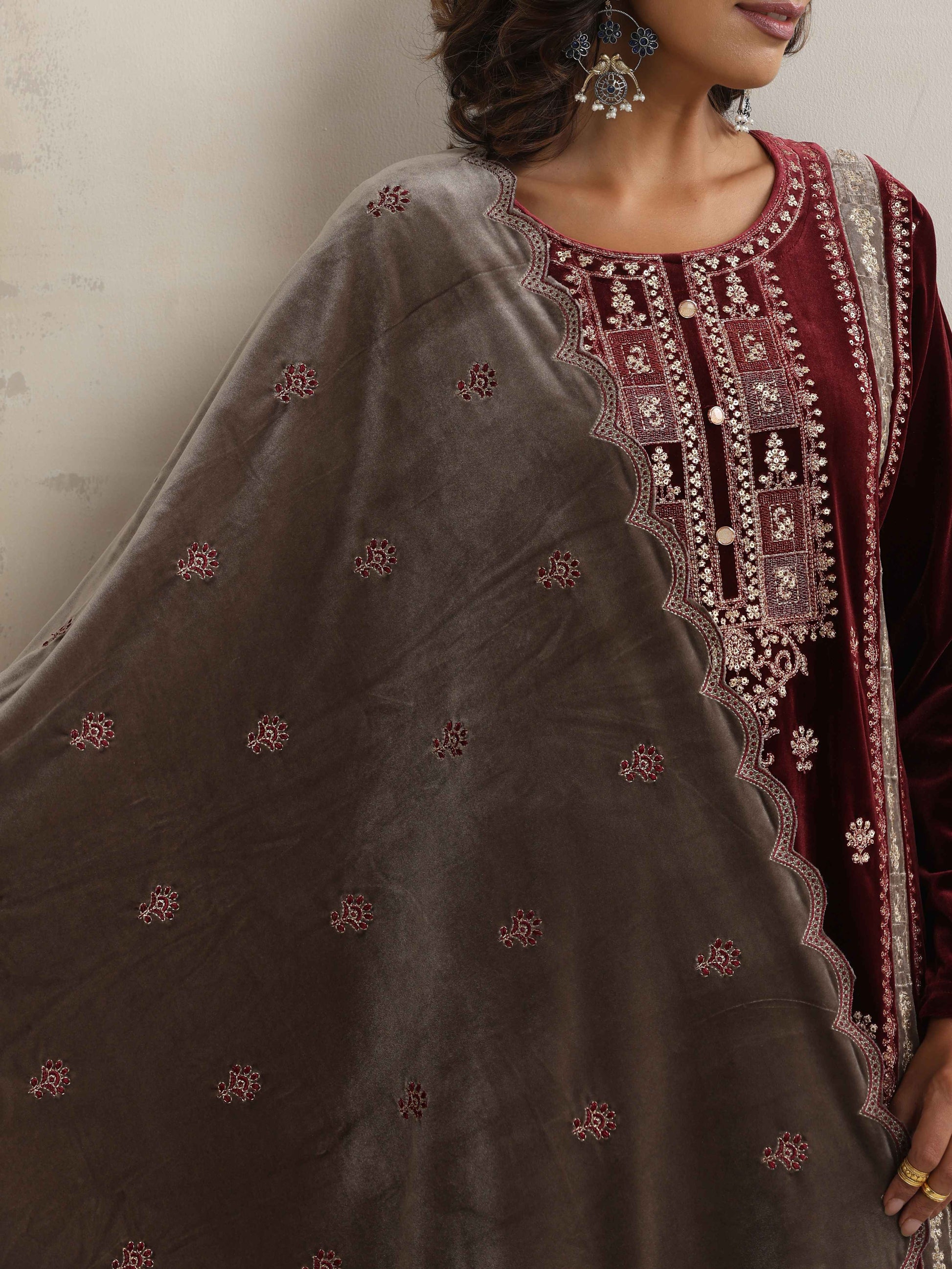 trueBrowns Maroon Velvet Embroidered Kurta Pant Dupatta Set | Swadesiicart