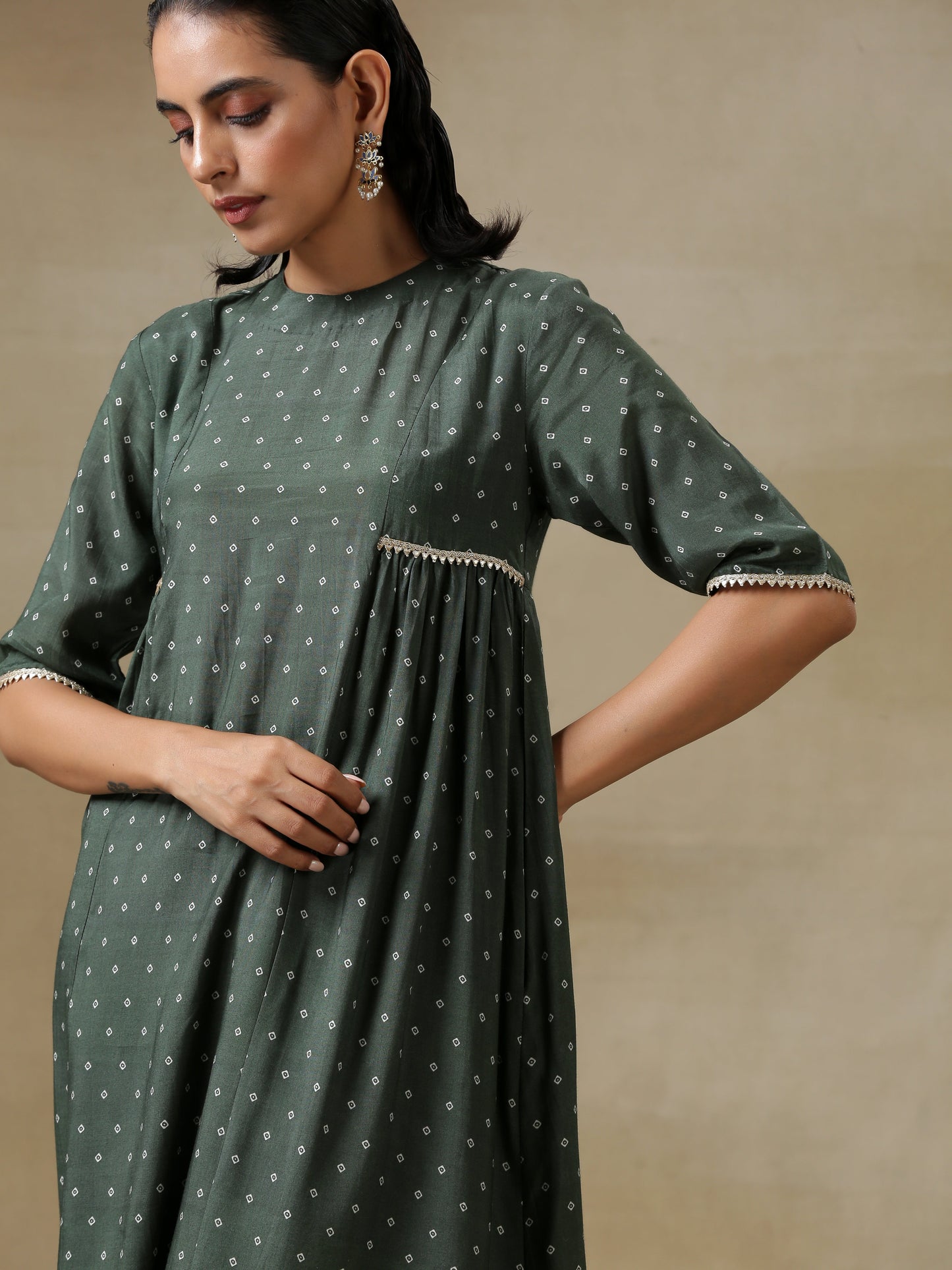 trueBrowns Dark Green Bandhani Printed Silk Side Gathered Kurta Pant Set | Swadesiicart
