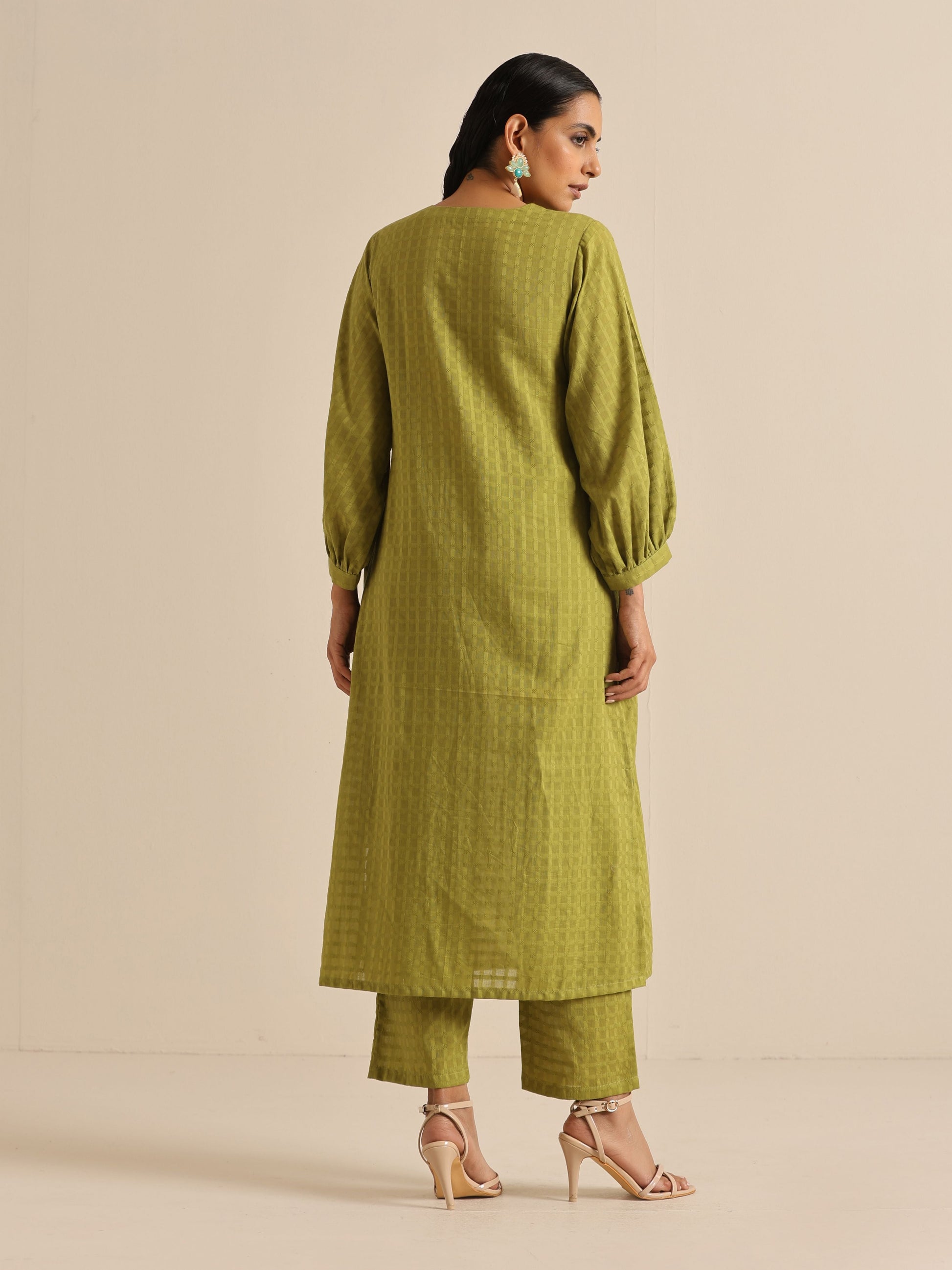 trueBrowns Fresh Green Dobby Puff Sleeve Kurta Pant Set | Swadesiicart