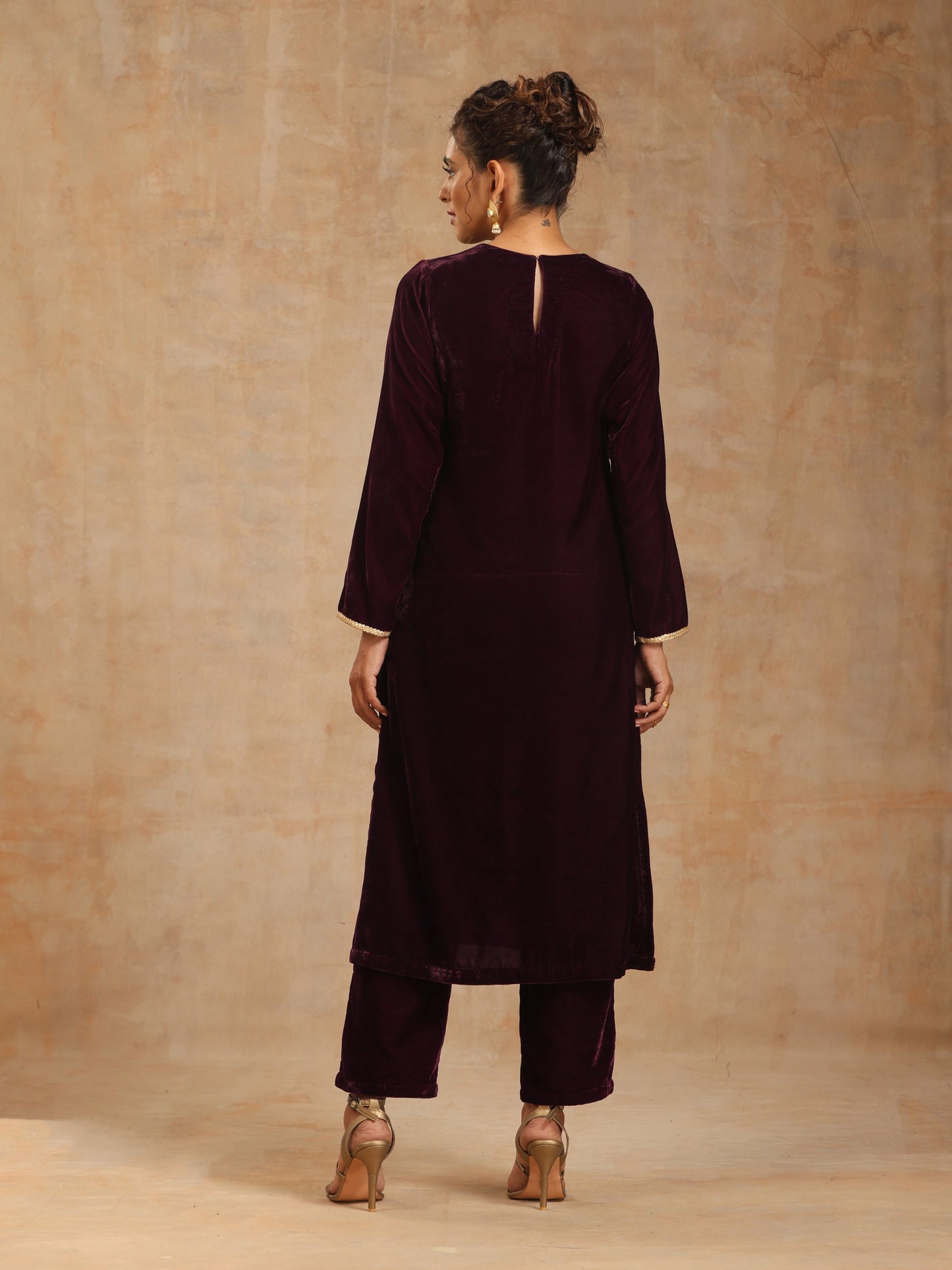 trueBrowns Wine Velvet Yoke Embroidered Kurta | Swadesiicart