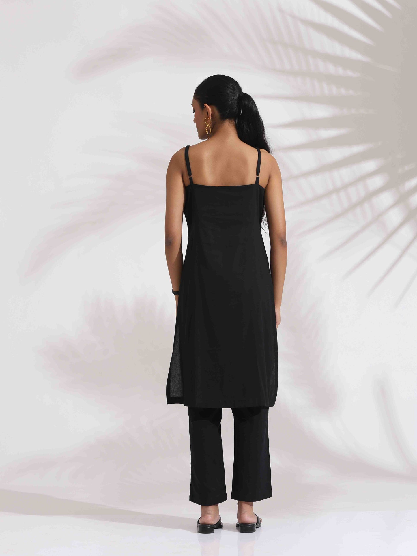 trueBrowns Black Cotton Embroidered Straight Kurta Set - Swadesiicart