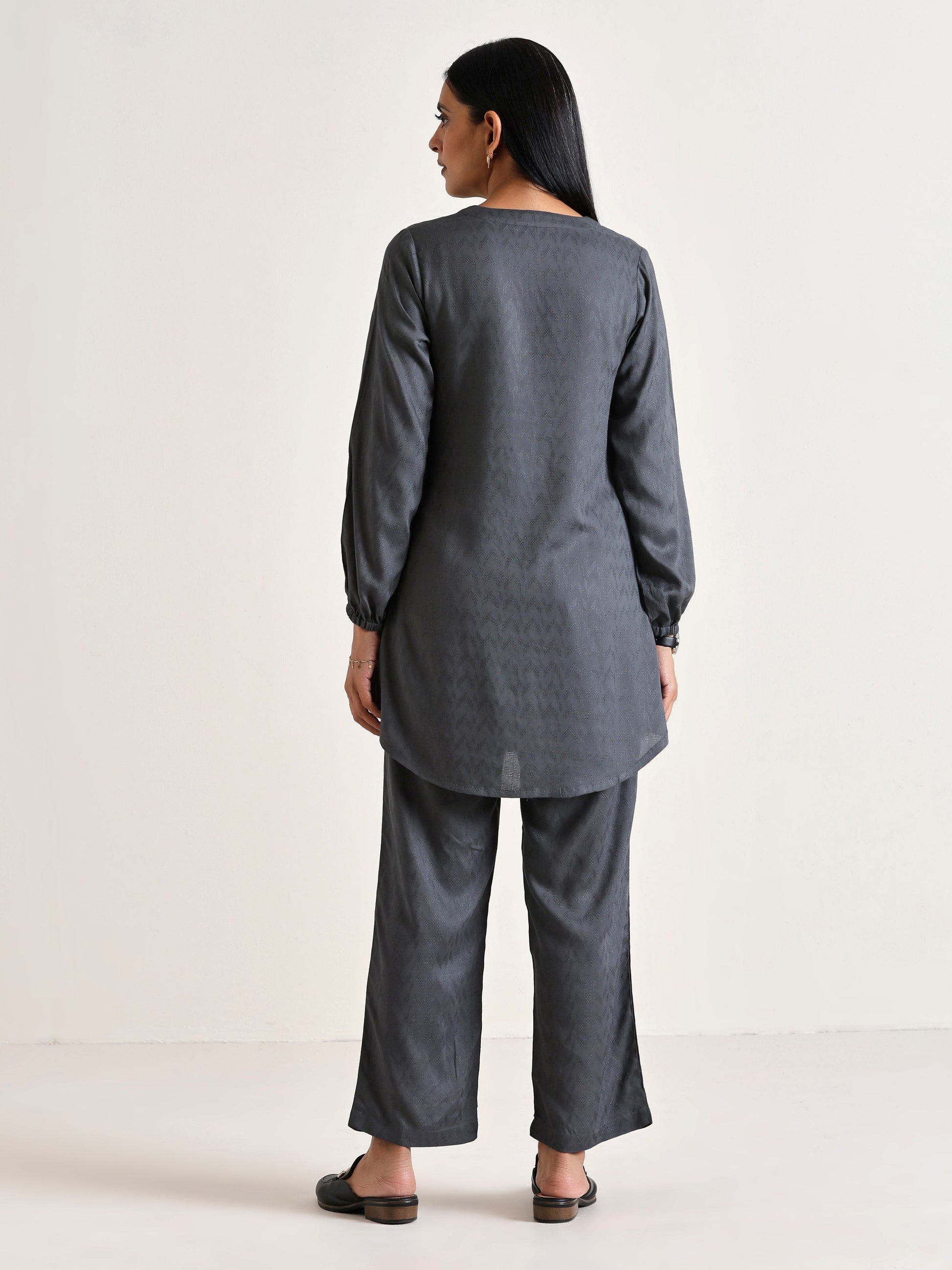 trueBrowns Grey Short Co-Ord Set | Relove - Swadesiicart