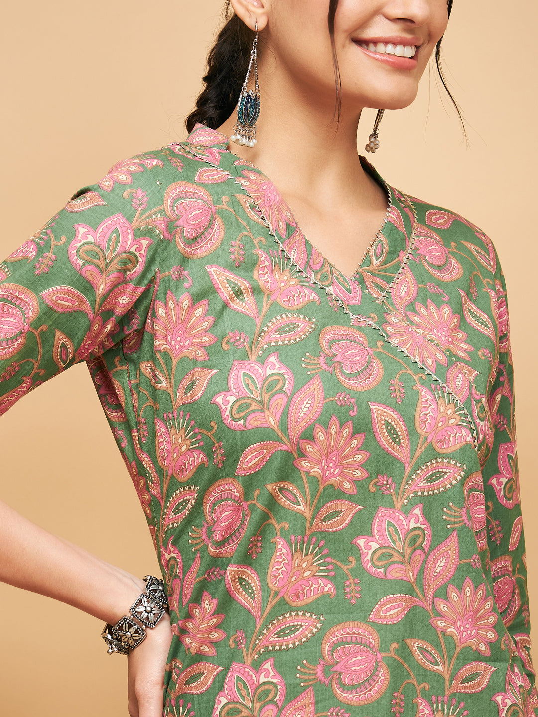 InWeave Women's Green Pink Floral Angrakha Straight Kurta - Swadesiicart