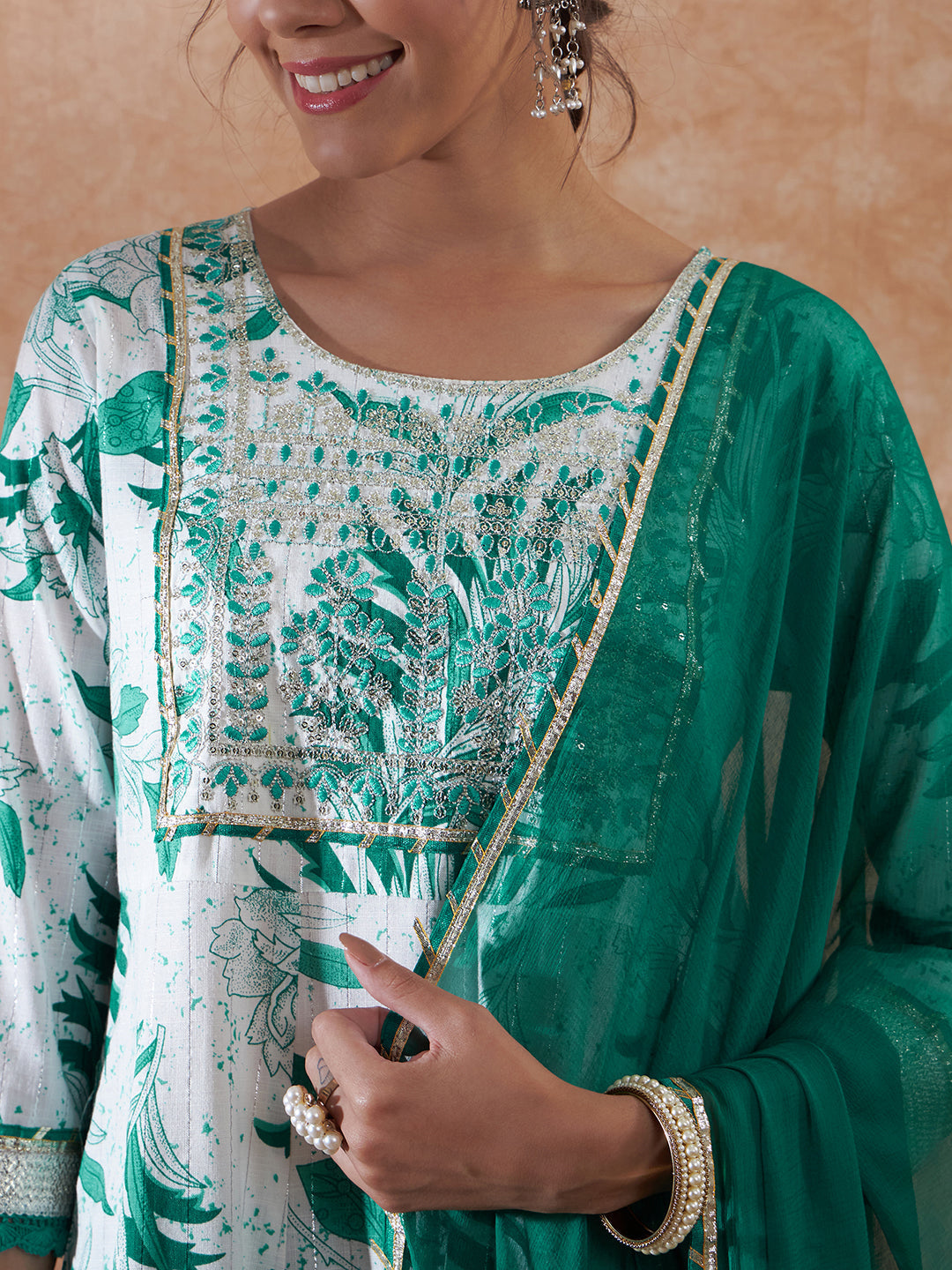 InWeave Women's White Teal Lurex Leaf Print Patch Gota Kurta Set W Teal Dupatta - Swadesiicart