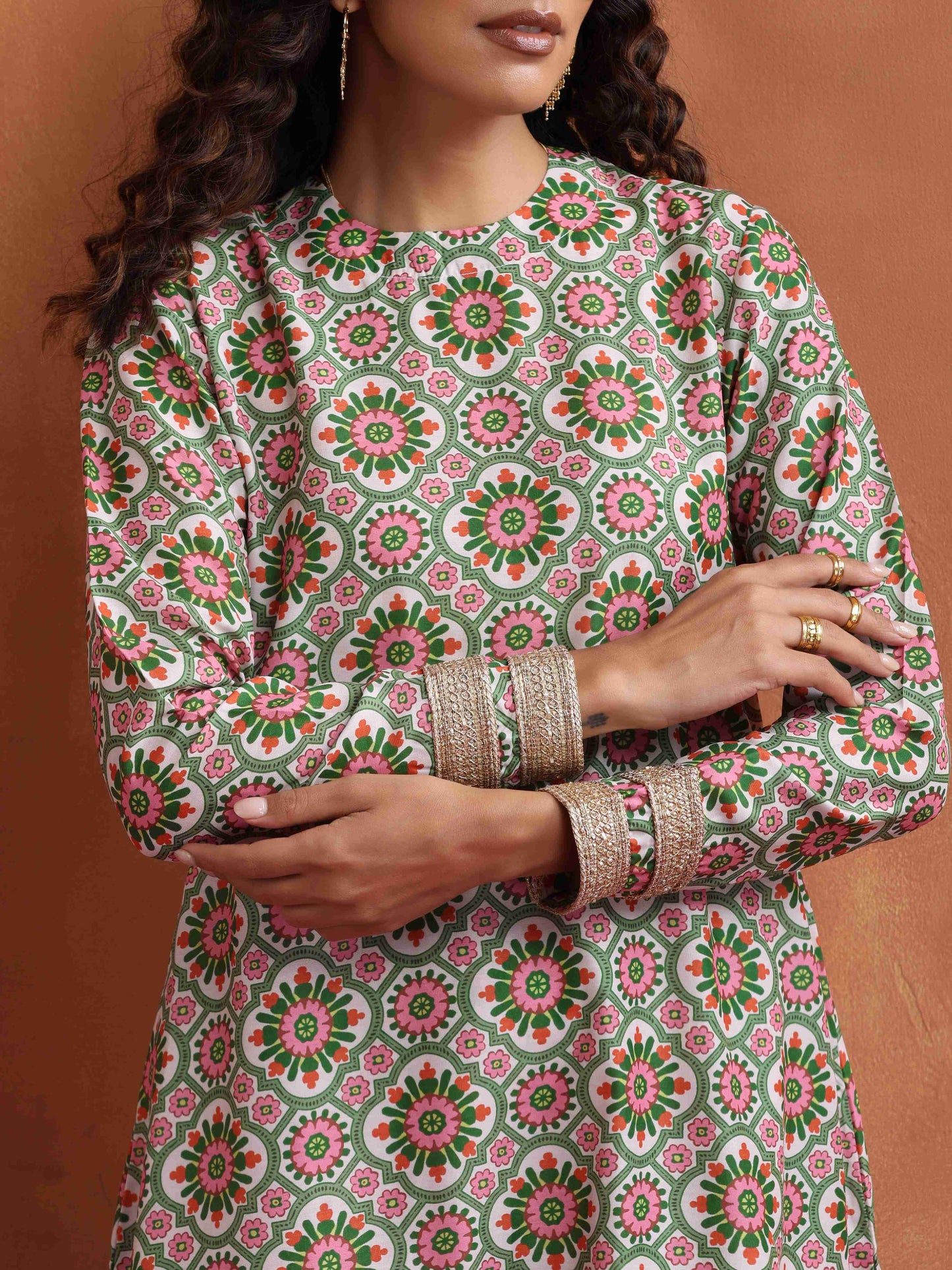 trueBrowns Off White Geometric Print Sharara Set | Swadesiicart