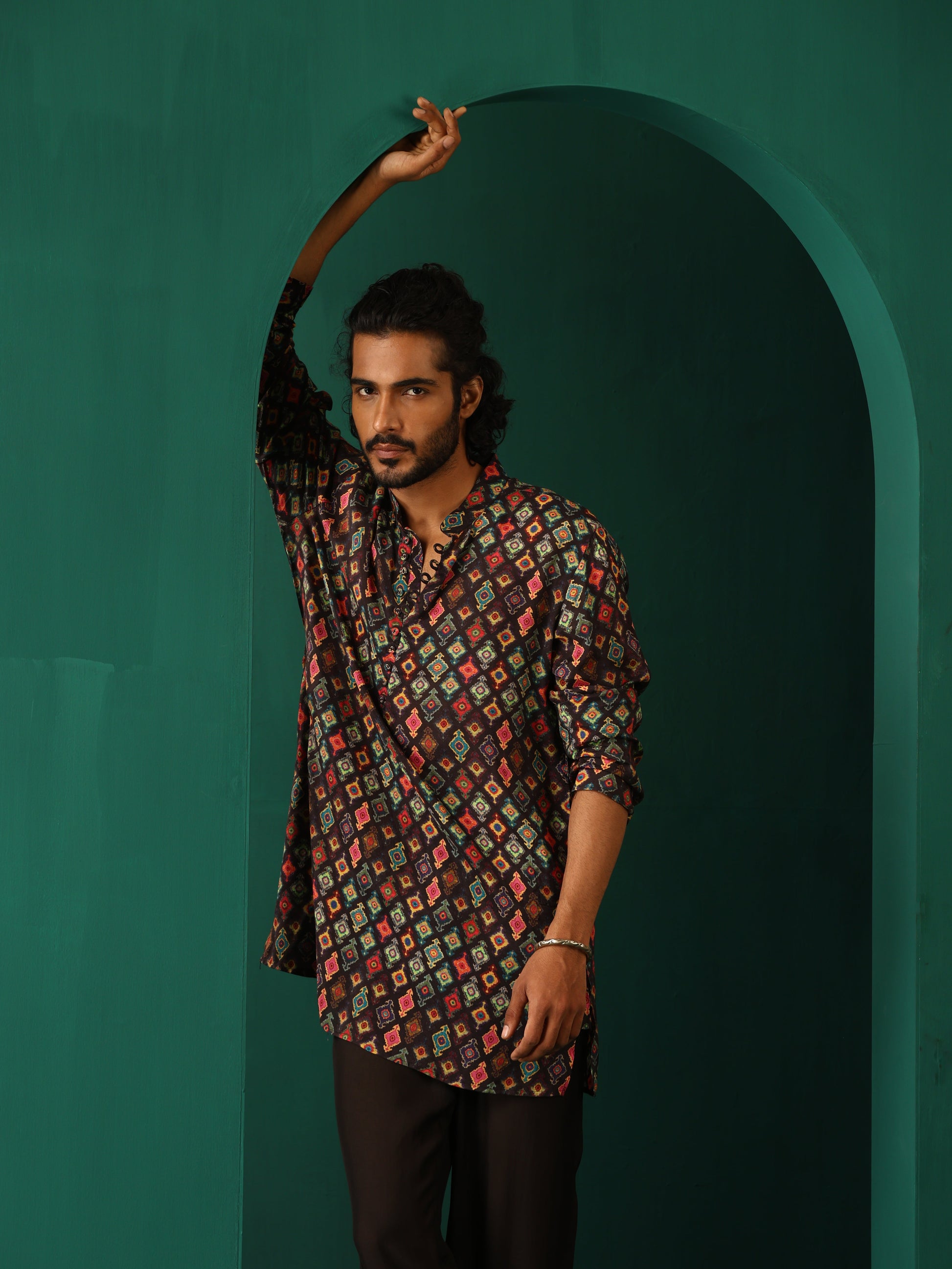 trueBrowns Men's Black Ikat Muslin Silk Printed Co-ord Set - Swadesiicart