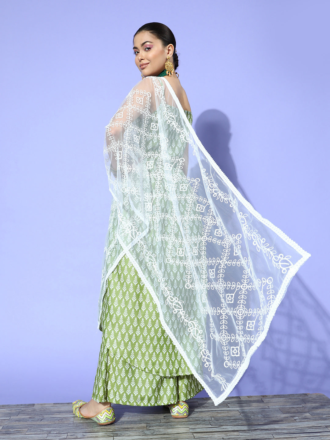 InWeave Women's Green Small Boota Print Strappy Set With Dupatta - Swadesiicart