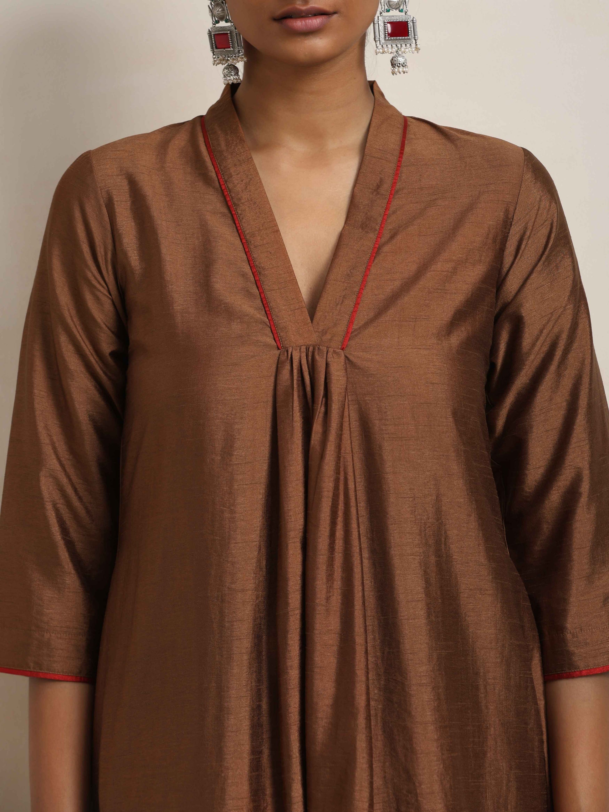 trueBrowns Brown Silk Kurta Set | Swadesiicart