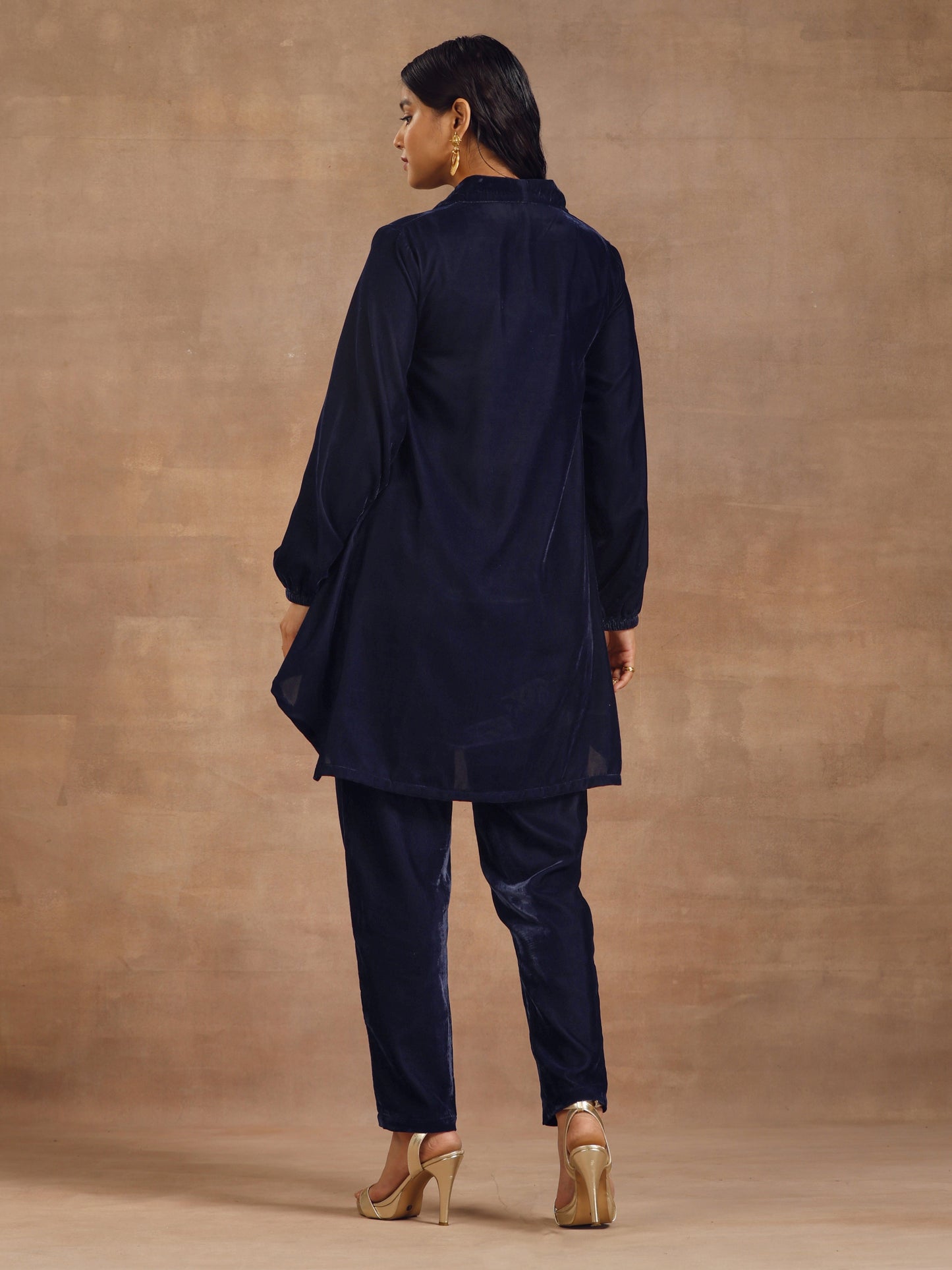 trueBrowns Midnight Blue Velvet Solid Co-ord Set - Swadesiicart