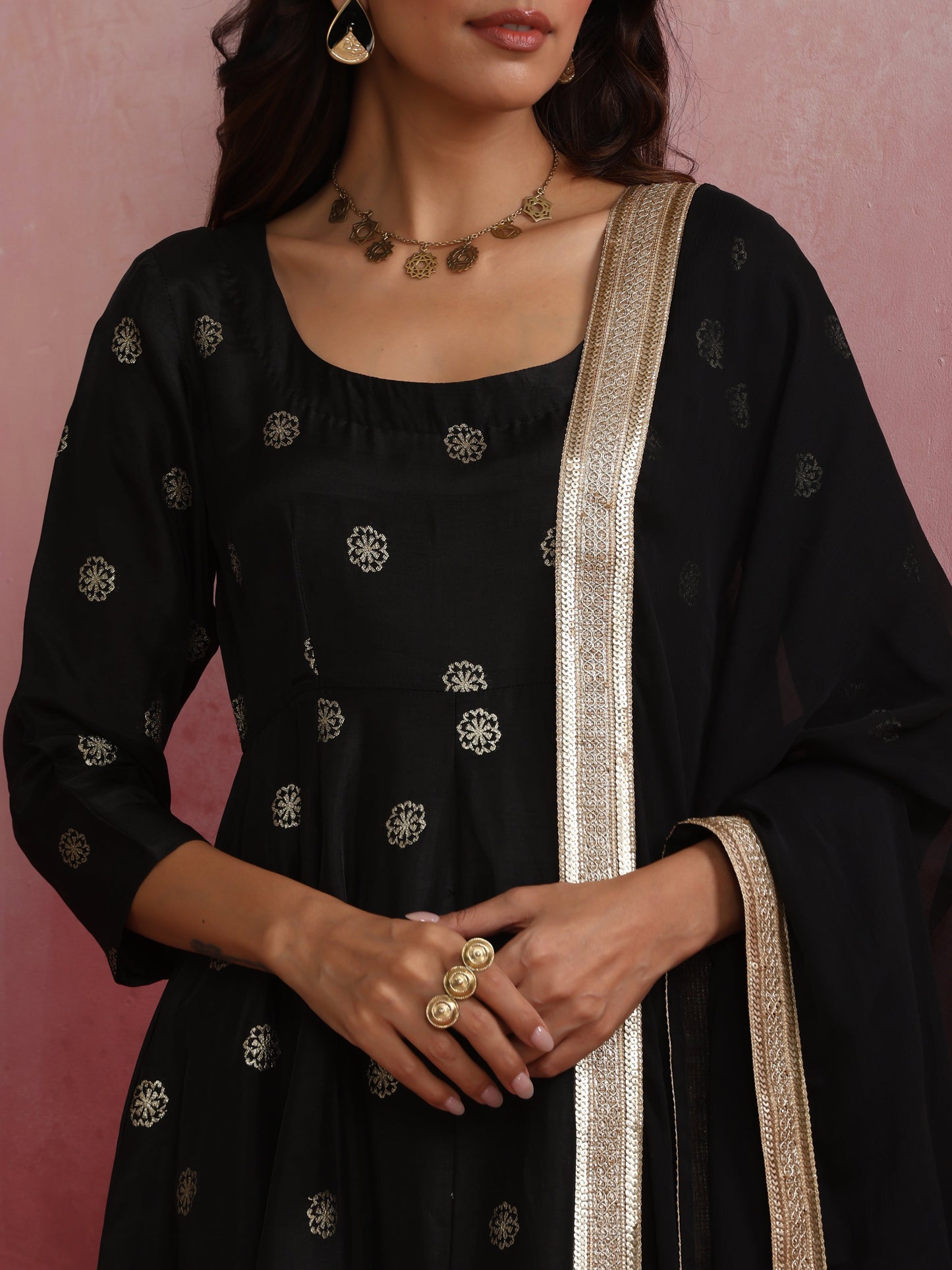 trueBrowns Black Viscose Silk Kurta Set | Swadesiicart