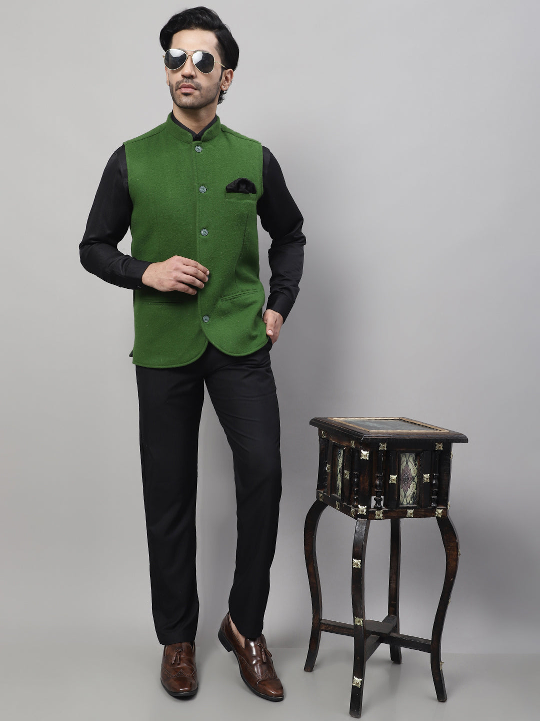 Even Apparels Men's Green Pure Wool Nehru Jacket | Swadesiicart