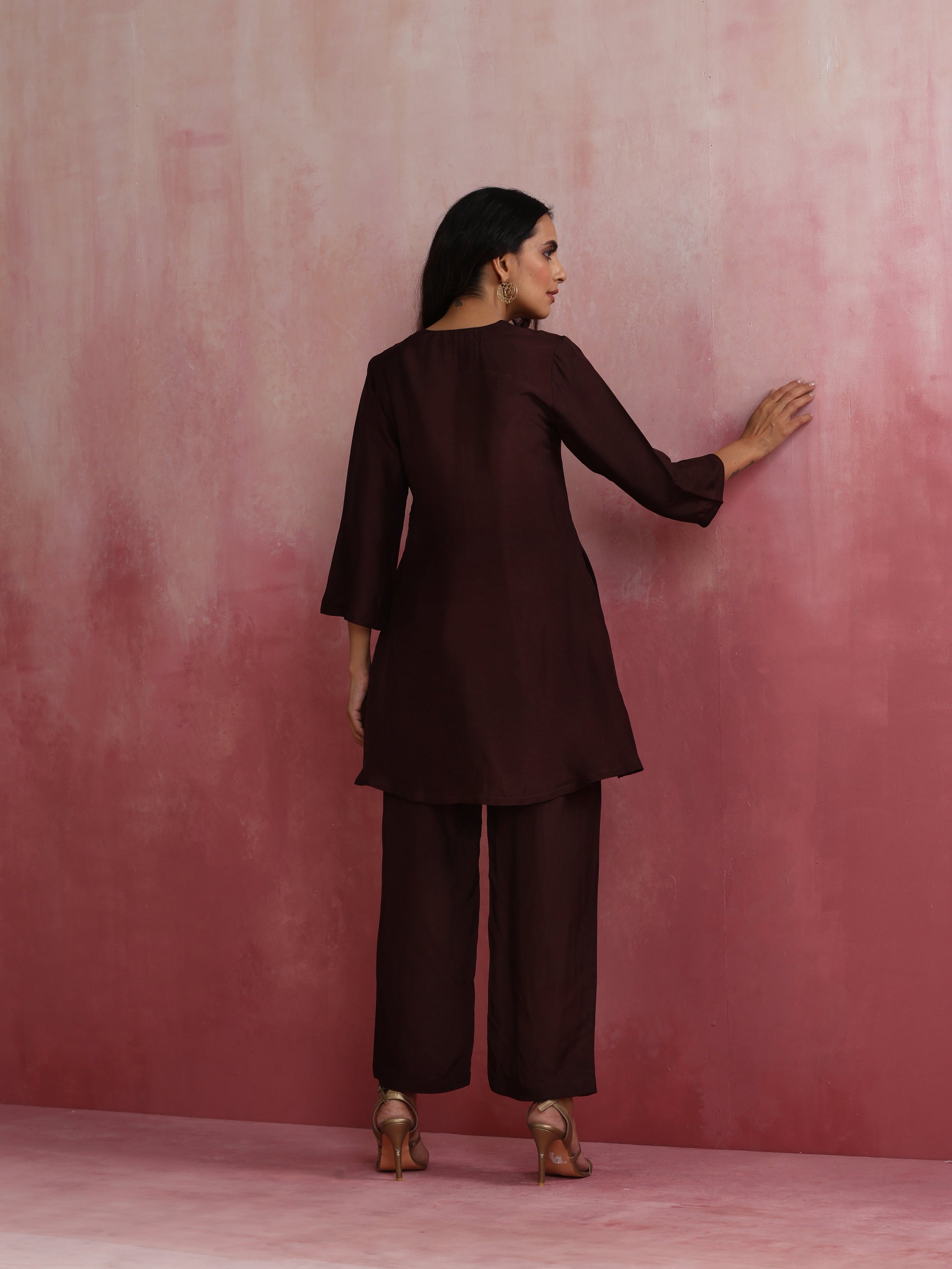 trueBrowns Cola Viscose Silk Kurta Co-ord Set - Swadesiicart