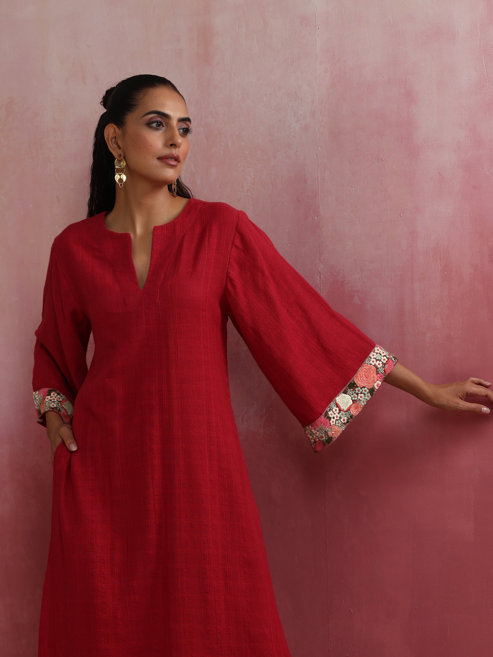 trueBrowns Red Straight Cotton Dobby Kurta Set | Swadesiicart