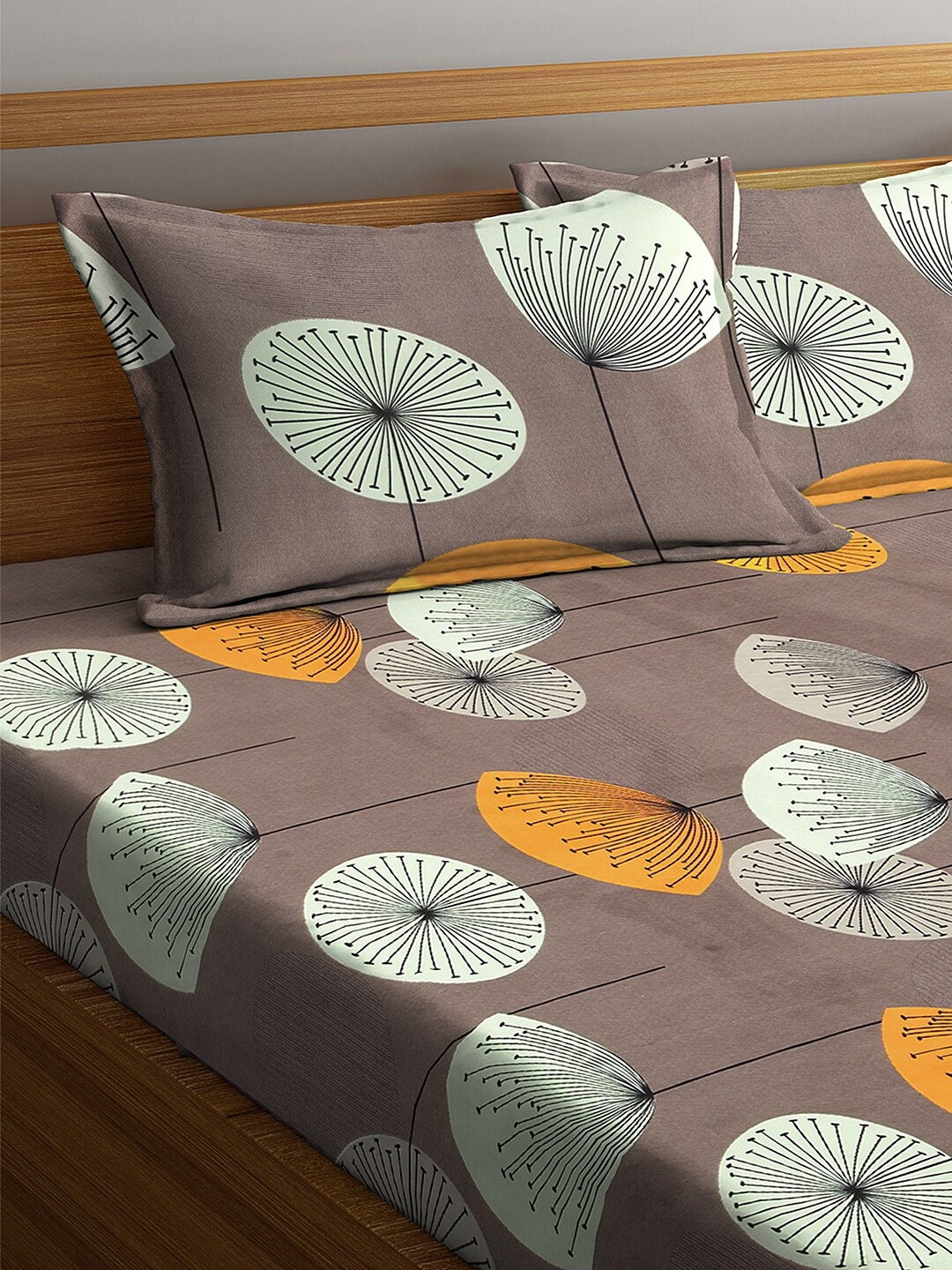 KLOTTHE Brown & Yellow Floral 210 TC Cotton Bedsheet with Pillow Cover - Swadesiicart