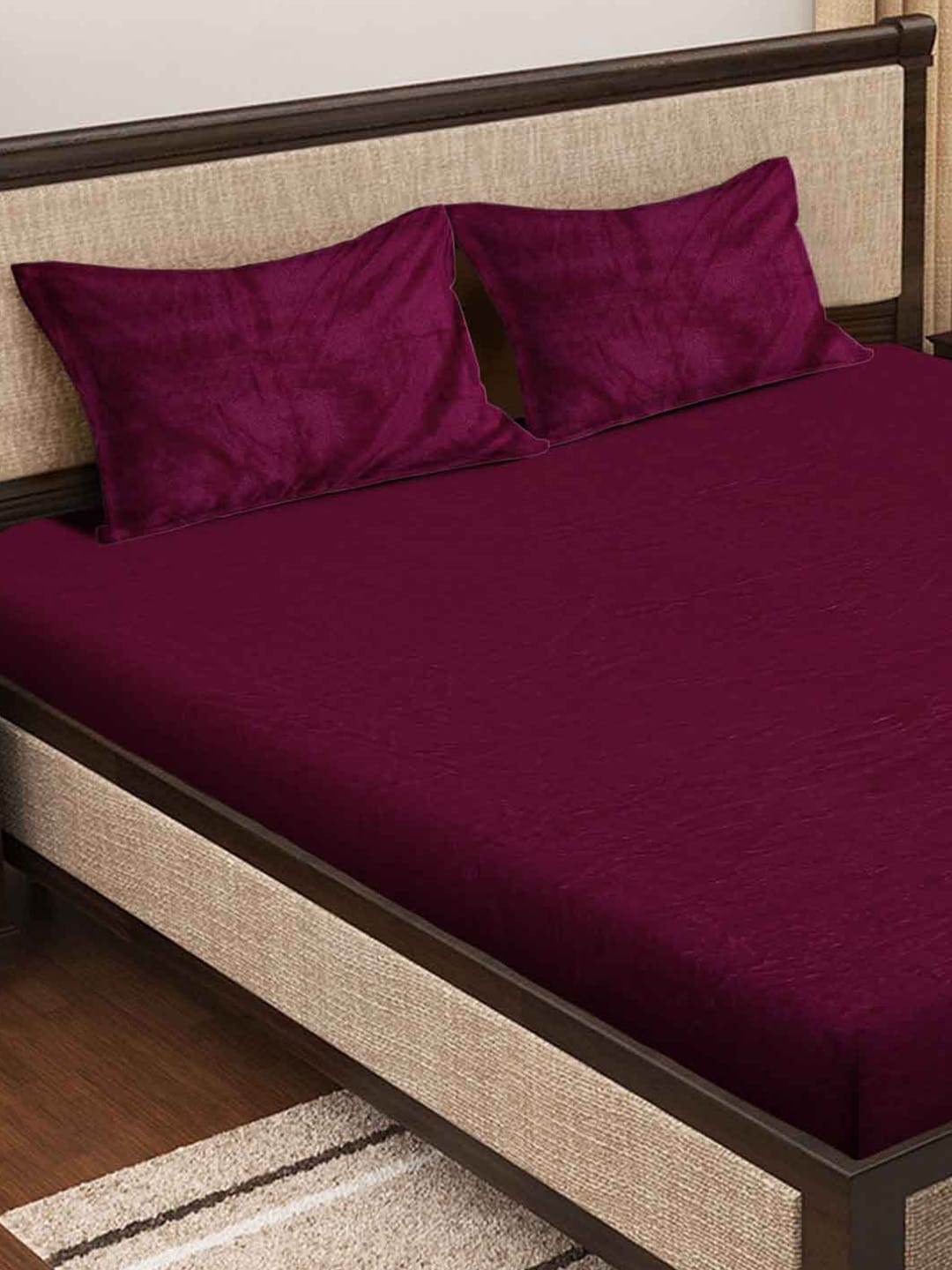 KLOTTHE Maroon 300 TC Woolen Fitted Double King Bedsheet With 2 Pillow Covers - Swadesiicart