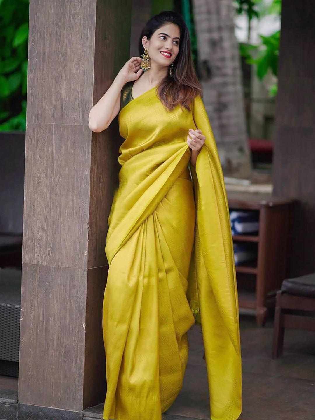 Kalini Woven Design Silk Cotton Zari Banarasi Saree | Swadesiicart