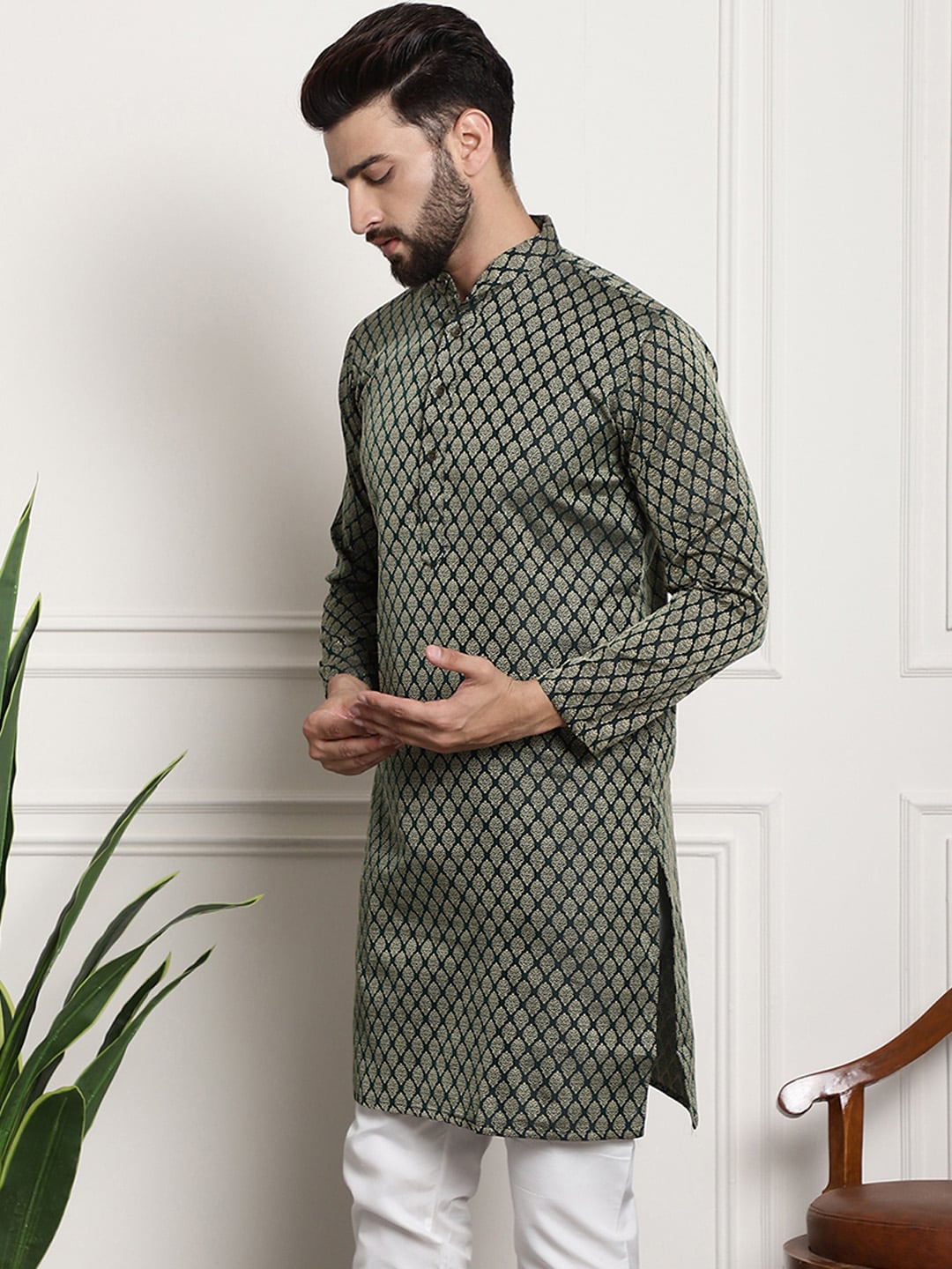 Sojanya Men Green & Beige Jacquard Silk Kurta | Swadesiicart