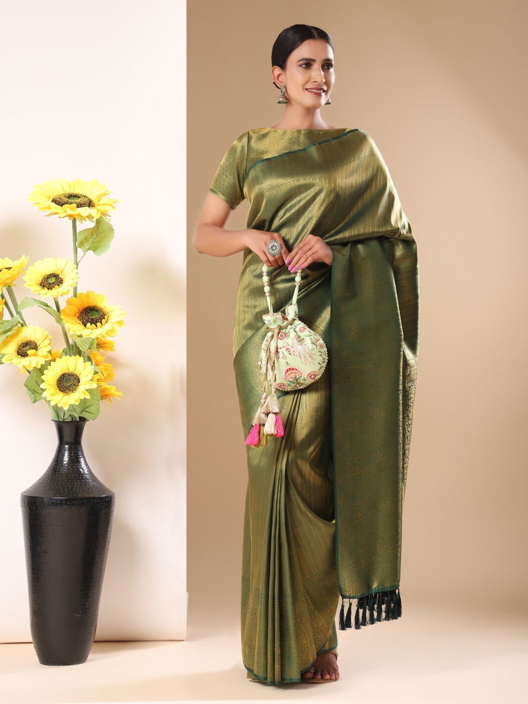 Masq Green & Red Embroidered Potli Clutch - Swadesiicart