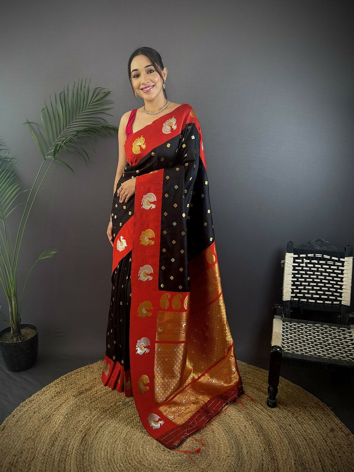 Joban Fashion Maroon Butti Banarasi Silk Sarees | Swadesiicart