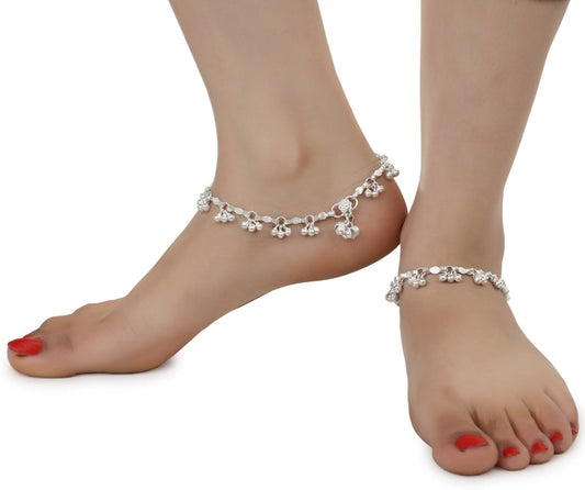 AanyaCentric Silver Plated Alloy Payal Indian Traditional Ethnic Fashion Imitation Jewellery Foot Chain | Swadesiicart