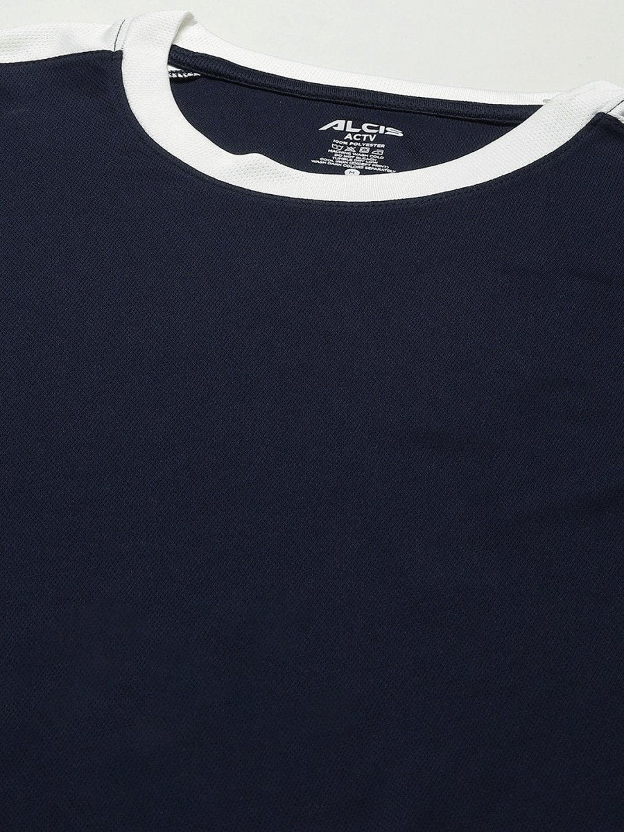 Alcis Men Navy Blue Solid Slim Fit T-shirt | Swadesiicart