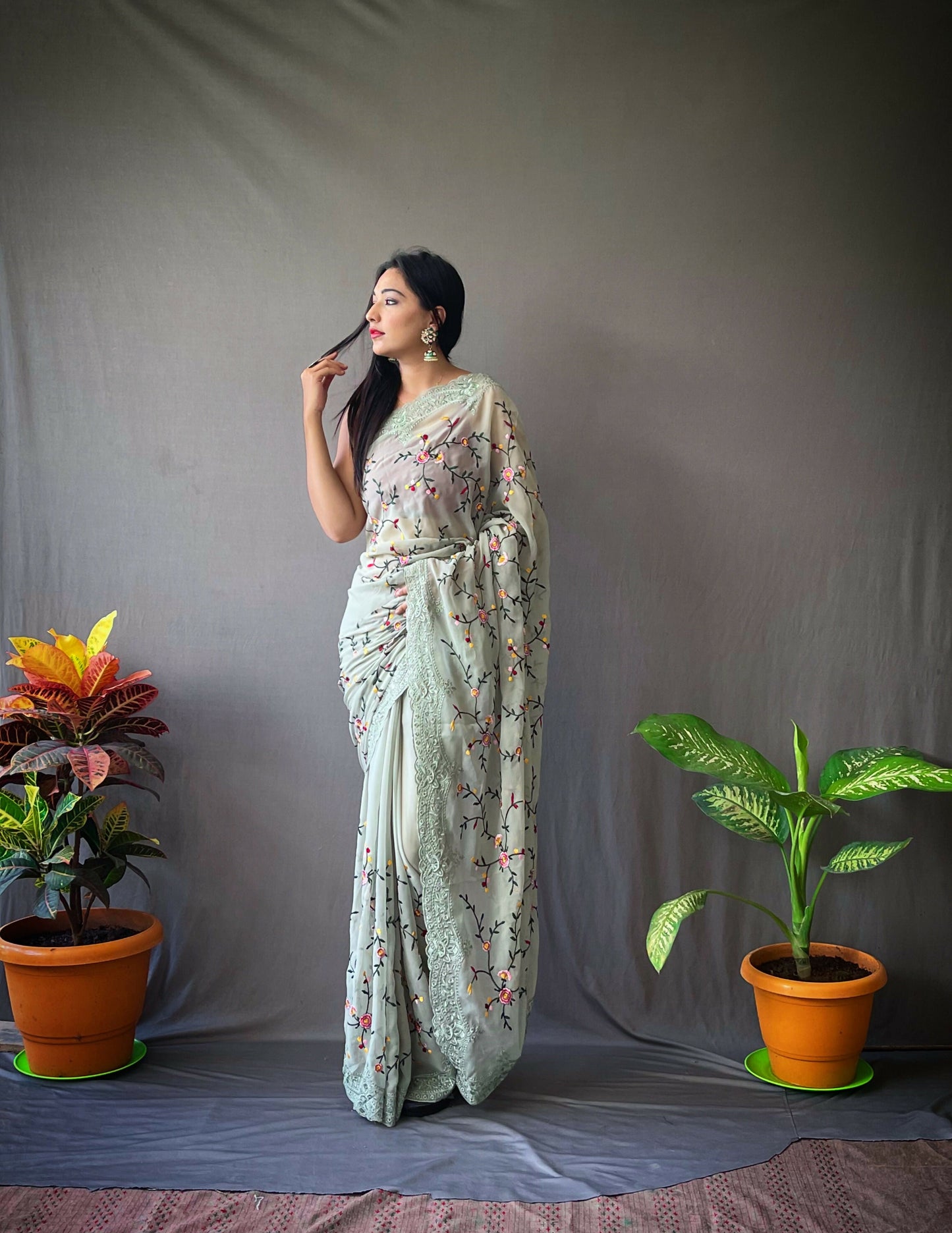 Vamsee Pearl 1 Pista Georgette Saree - Swadesiicart