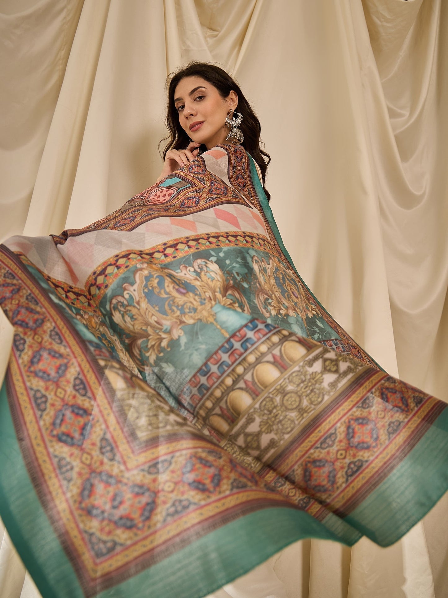 InWeave White Strappy Rama Green Dupatta Set - Swadesiicart