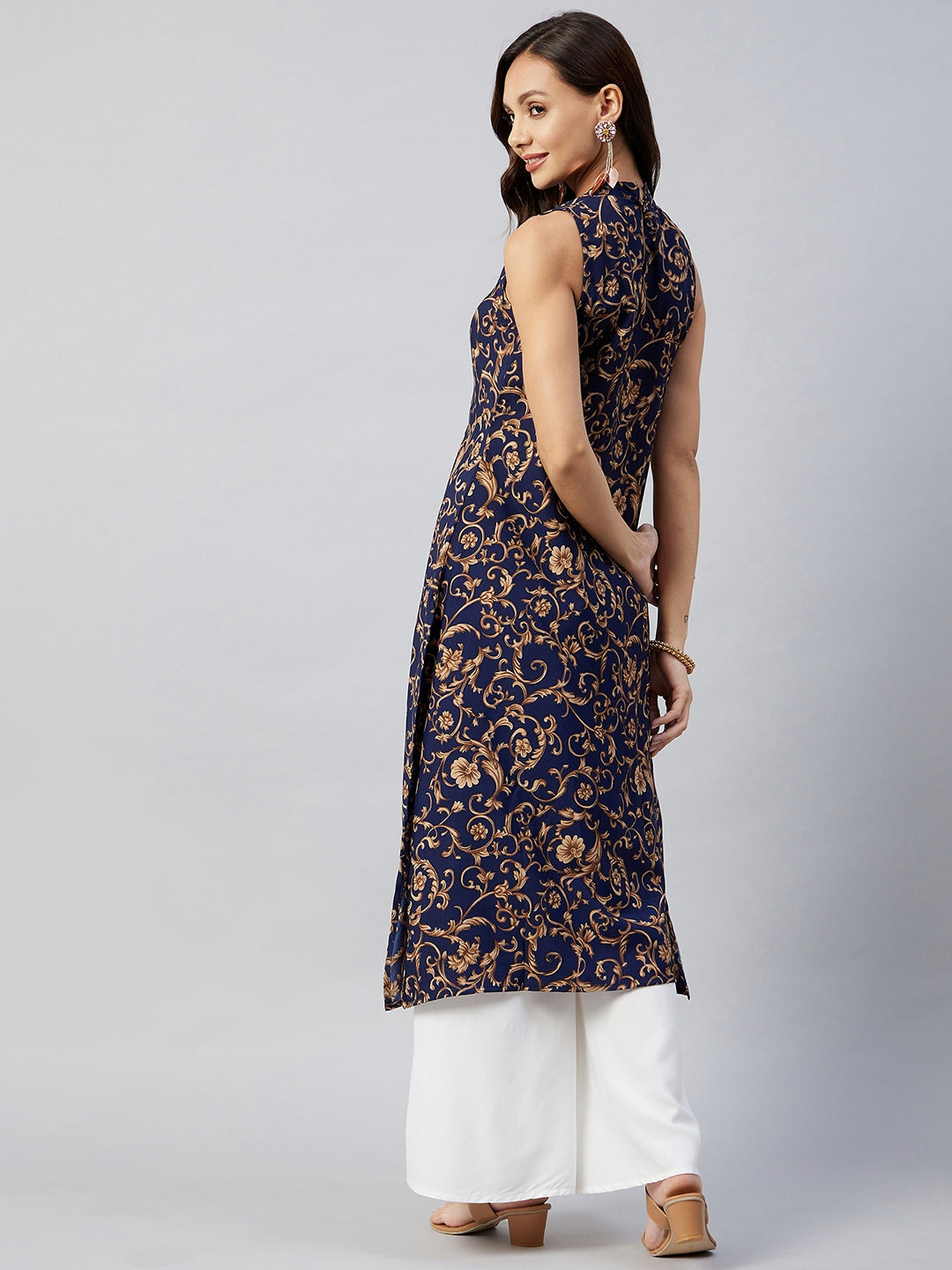 InWeave Women's Blue Jaal Print Halter Kurta Set - Swadesiicart