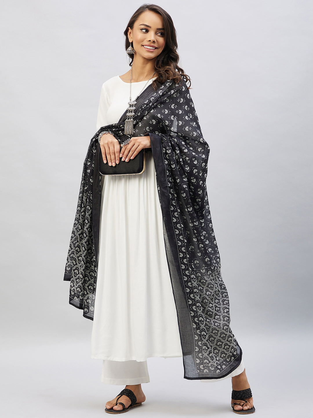 InWeave Women's Cream Anarkali Kurta Set With Black Chintz Print Dupatta - Swadesiicart