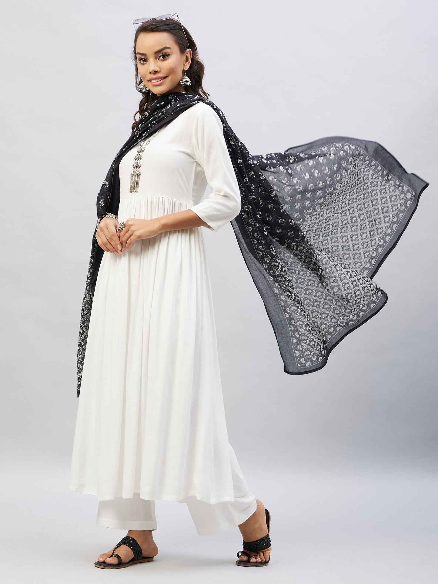 InWeave Women's Cream Anarkali Kurta Set With Black Chintz Print Dupatta - Swadesiicart